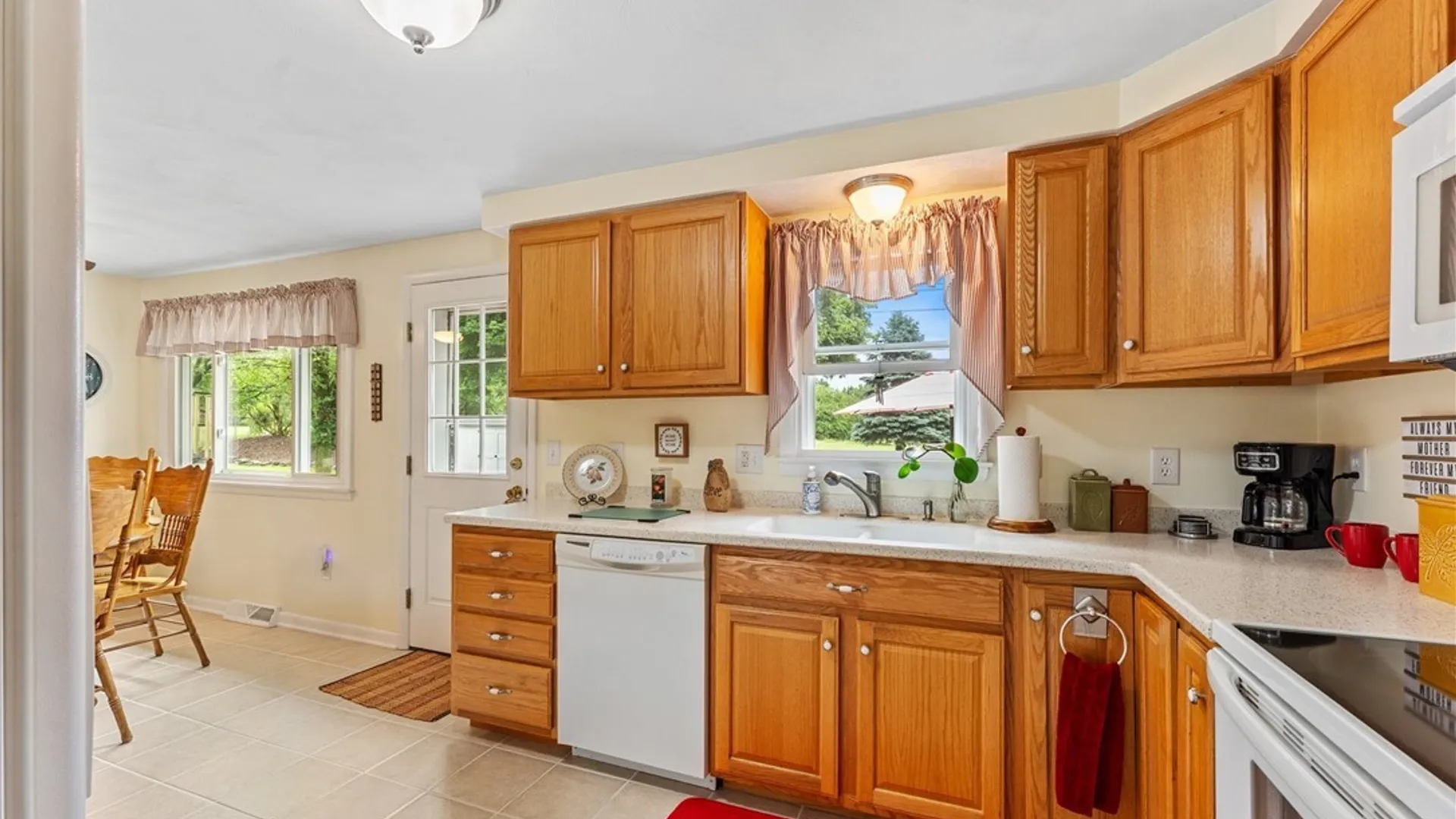 Property at 12 Barbara Lane, Camillus, NY 13031 13
