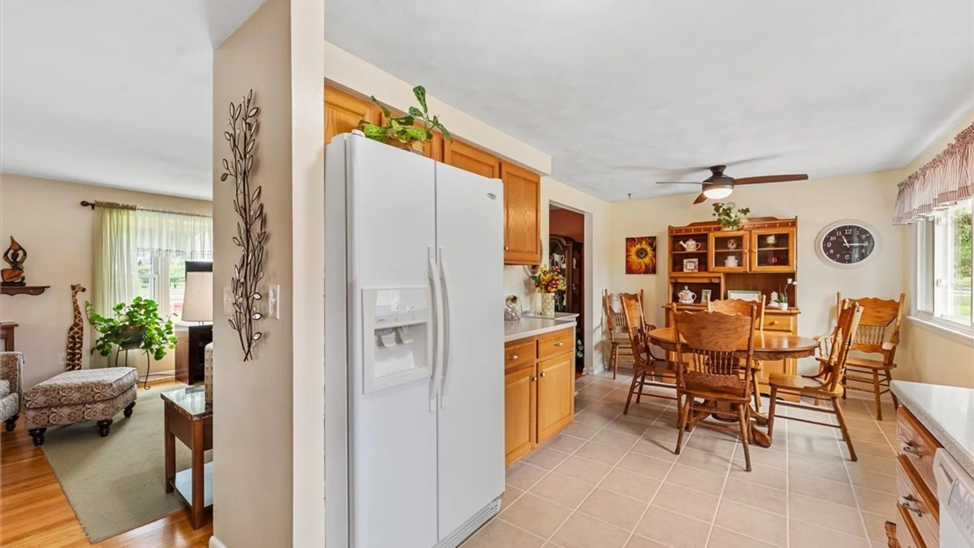 Property at 12 Barbara Lane, Camillus, NY 13031 15