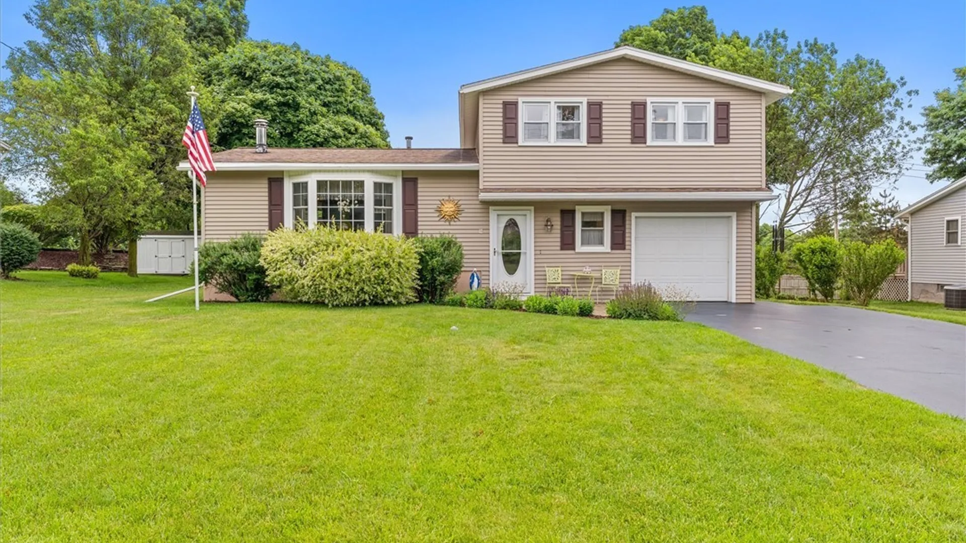 Property at 12 Barbara Lane, Camillus, NY 13031 2