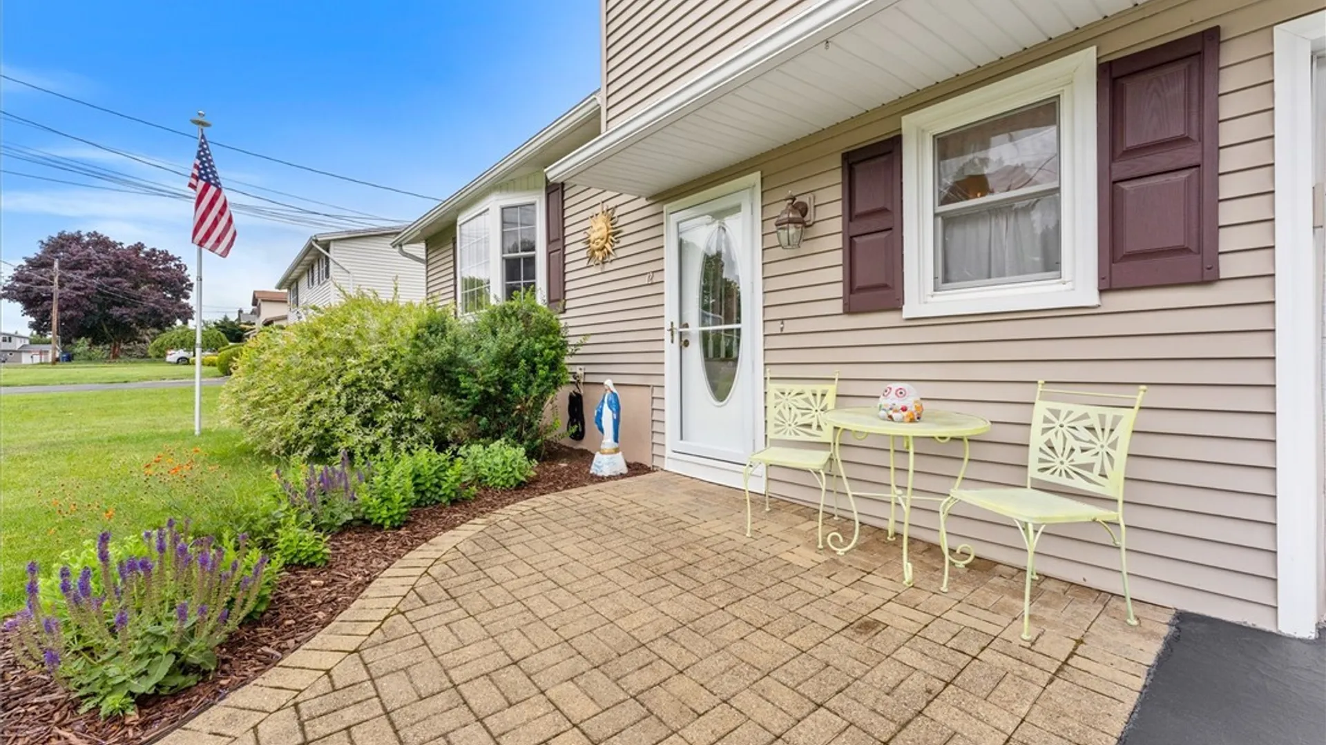 Property at 12 Barbara Lane, Camillus, NY 13031 3