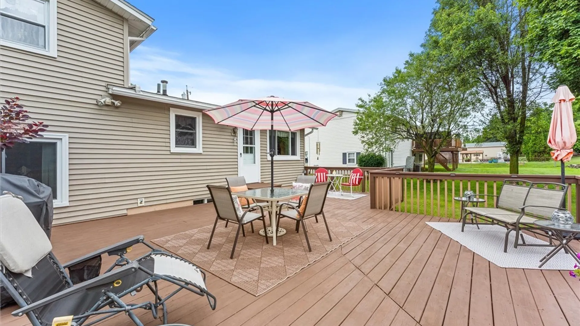 Property at 12 Barbara Lane, Camillus, NY 13031 32