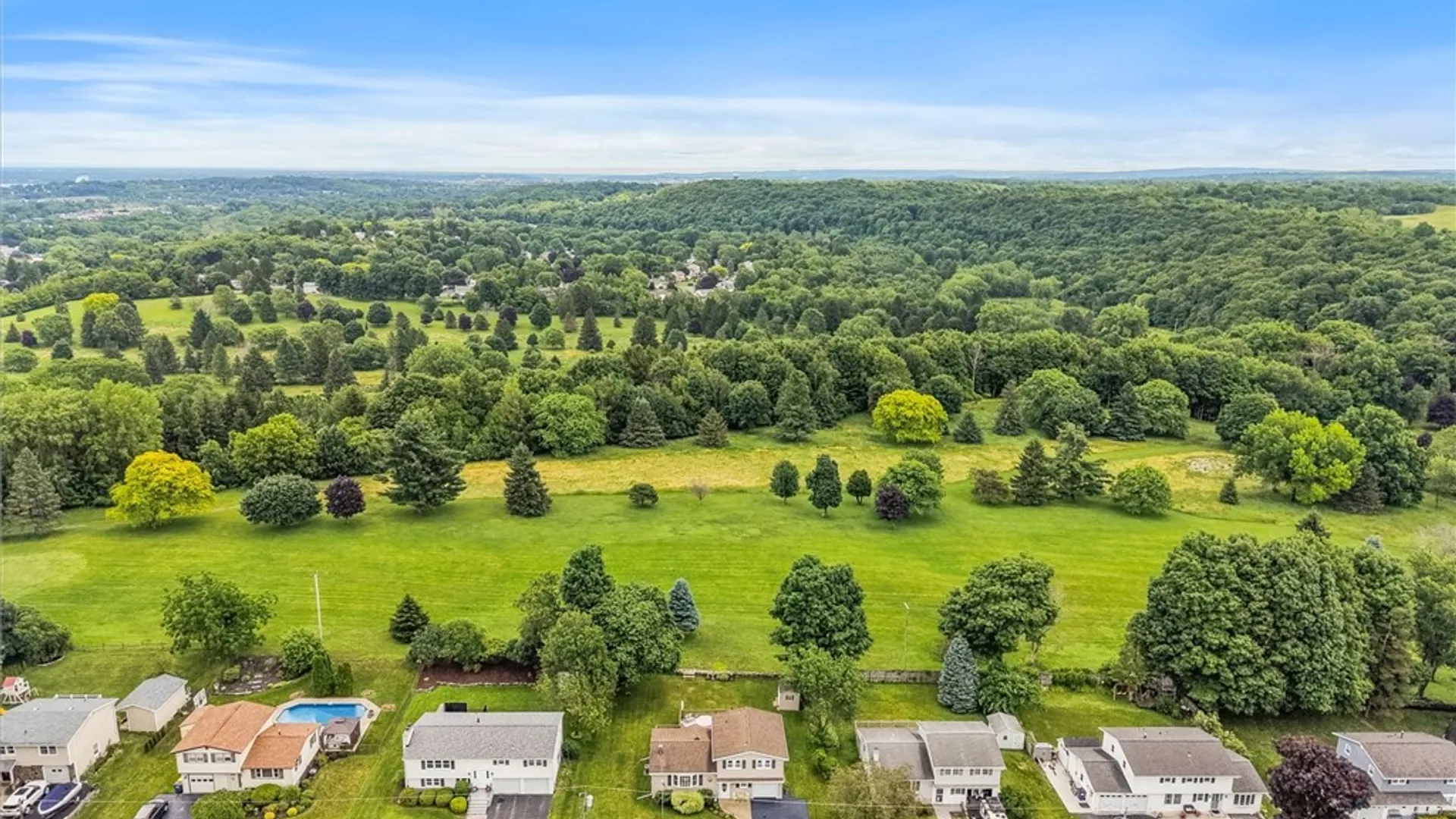 Property at 12 Barbara Lane, Camillus, NY 13031 39