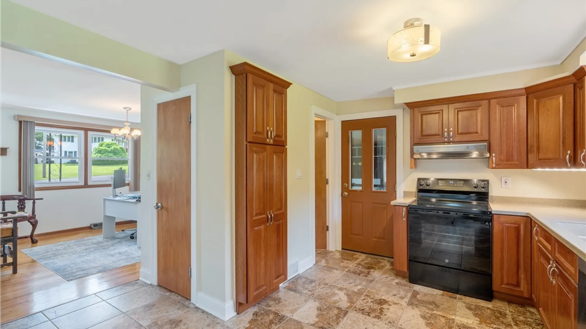 Property at 508 Glenview Parkway, Camillus, NY 13219 18