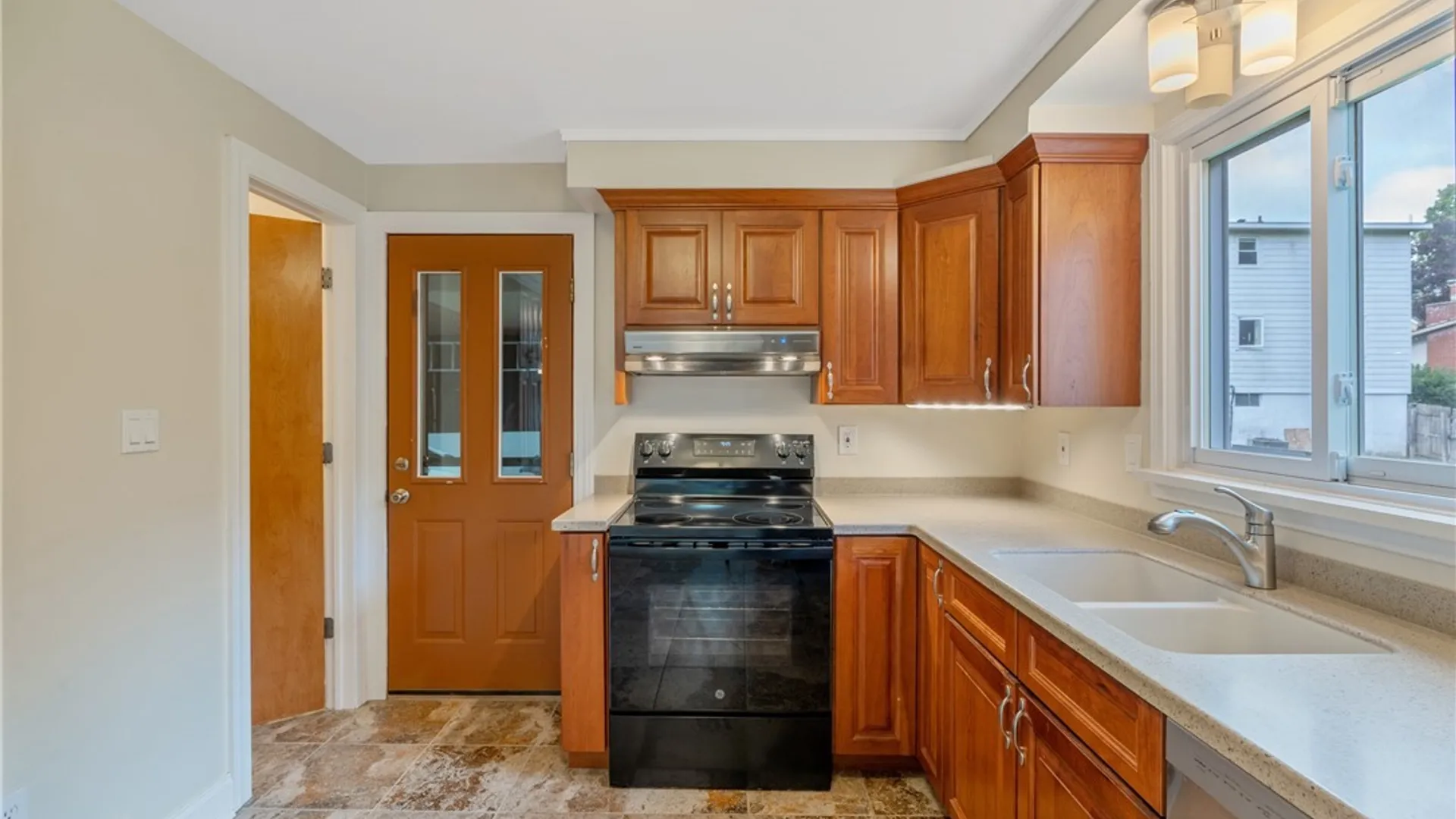 Property at 508 Glenview Parkway, Camillus, NY 13219 21