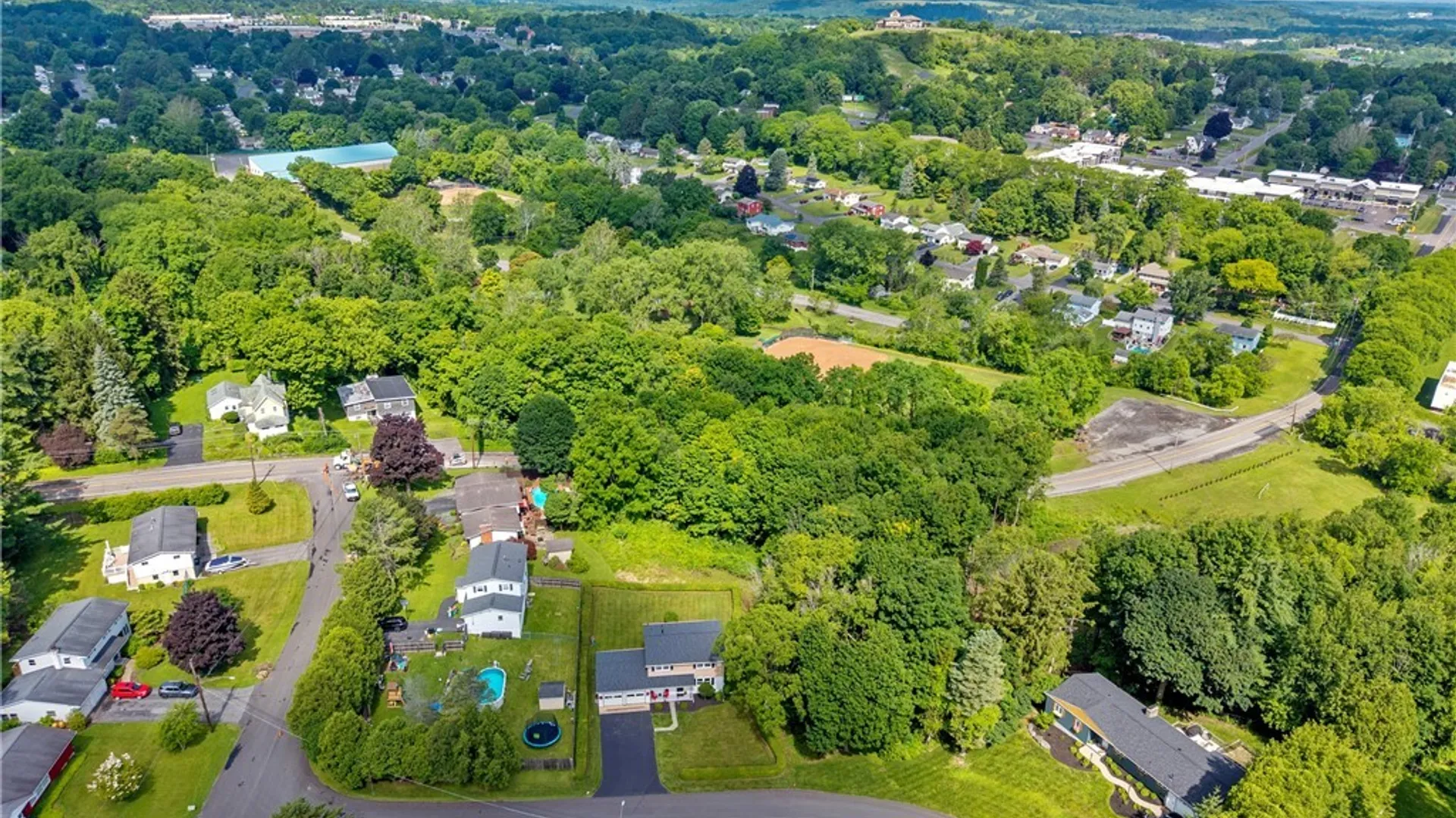 Property at 508 Glenview Parkway, Camillus, NY 13219 42