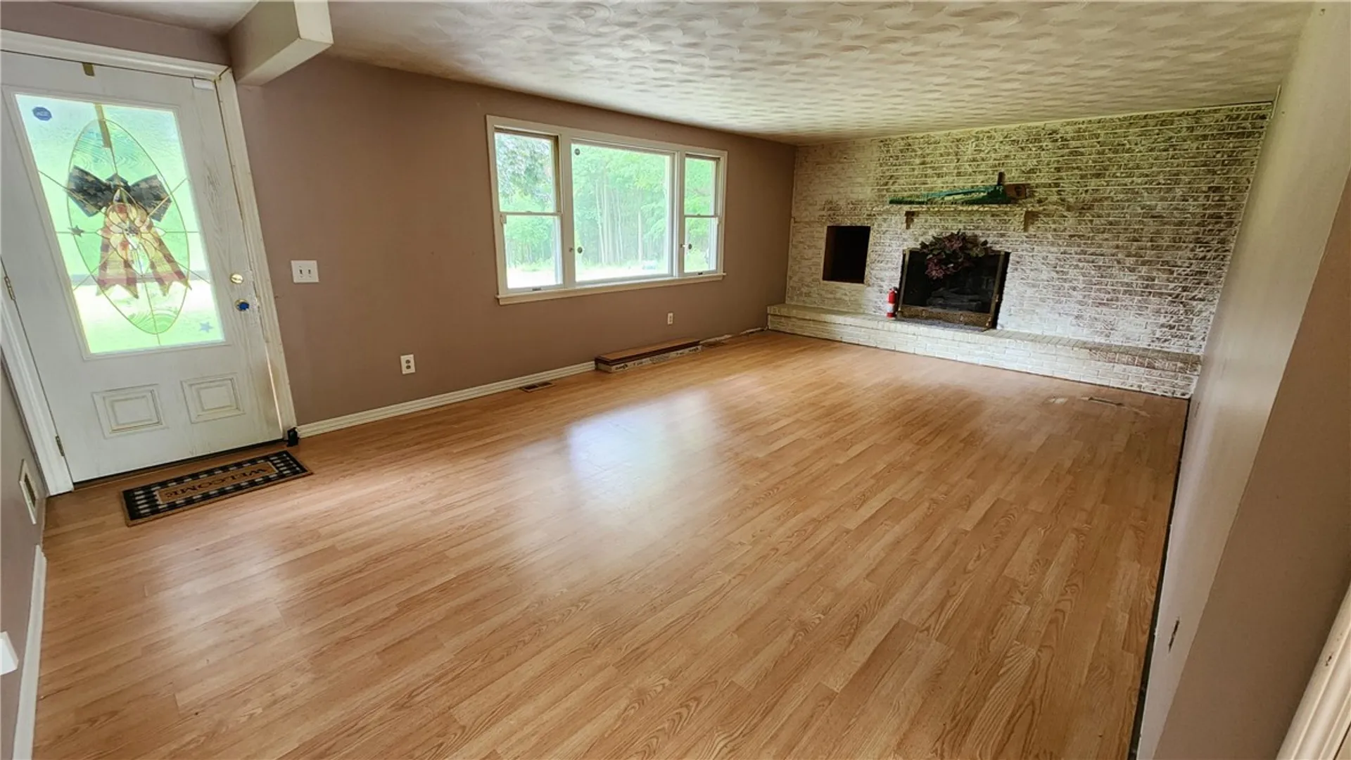 Property at 7383 Lakeside Road, Ontario, NY 14519 4