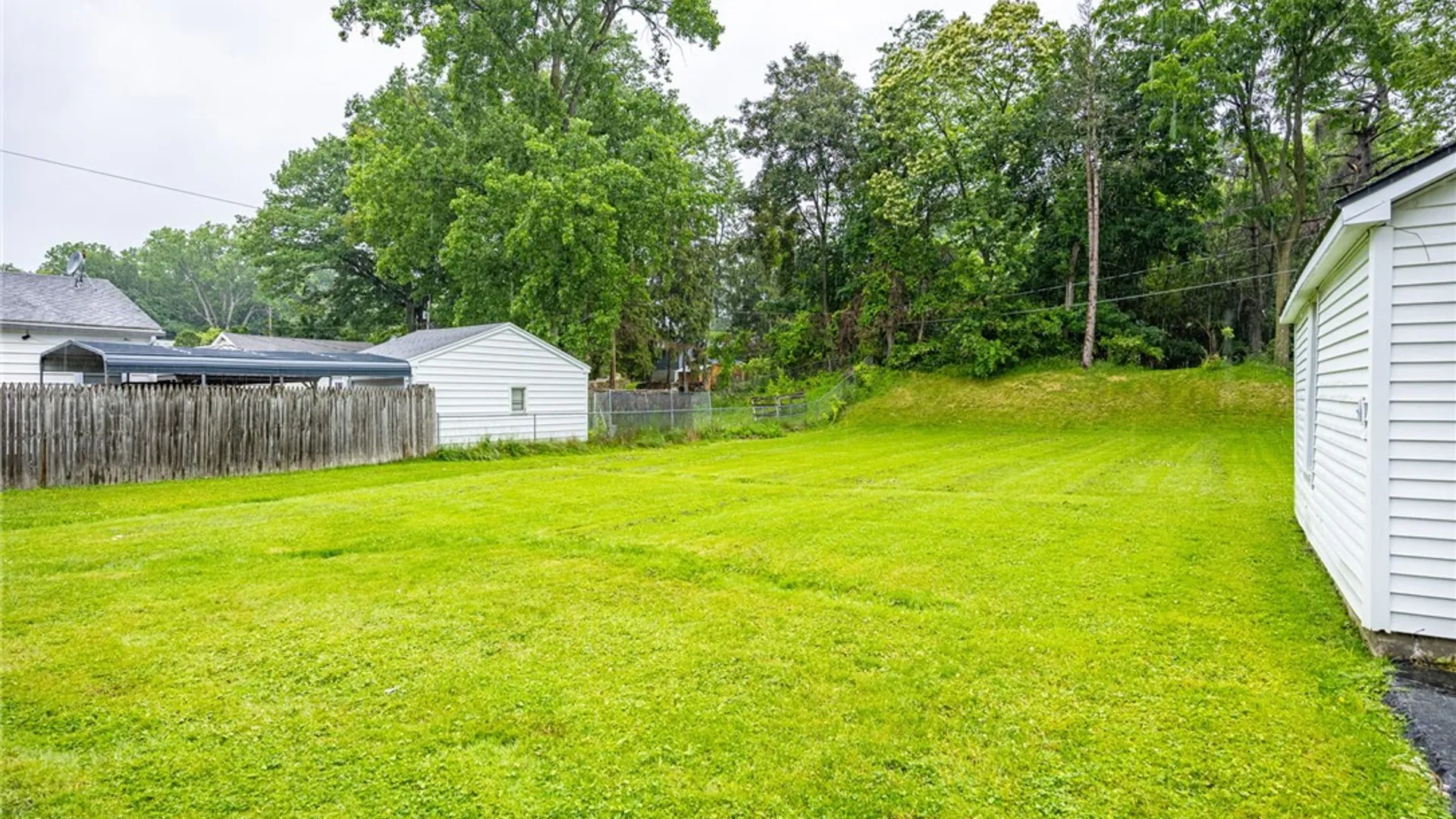 Property at 336 Eaton Road, Irondequoit, NY 14617 21