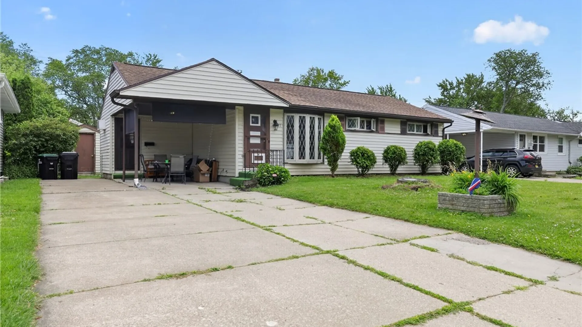Property at 87 Dale Drive, Tonawanda, NY 14150 3