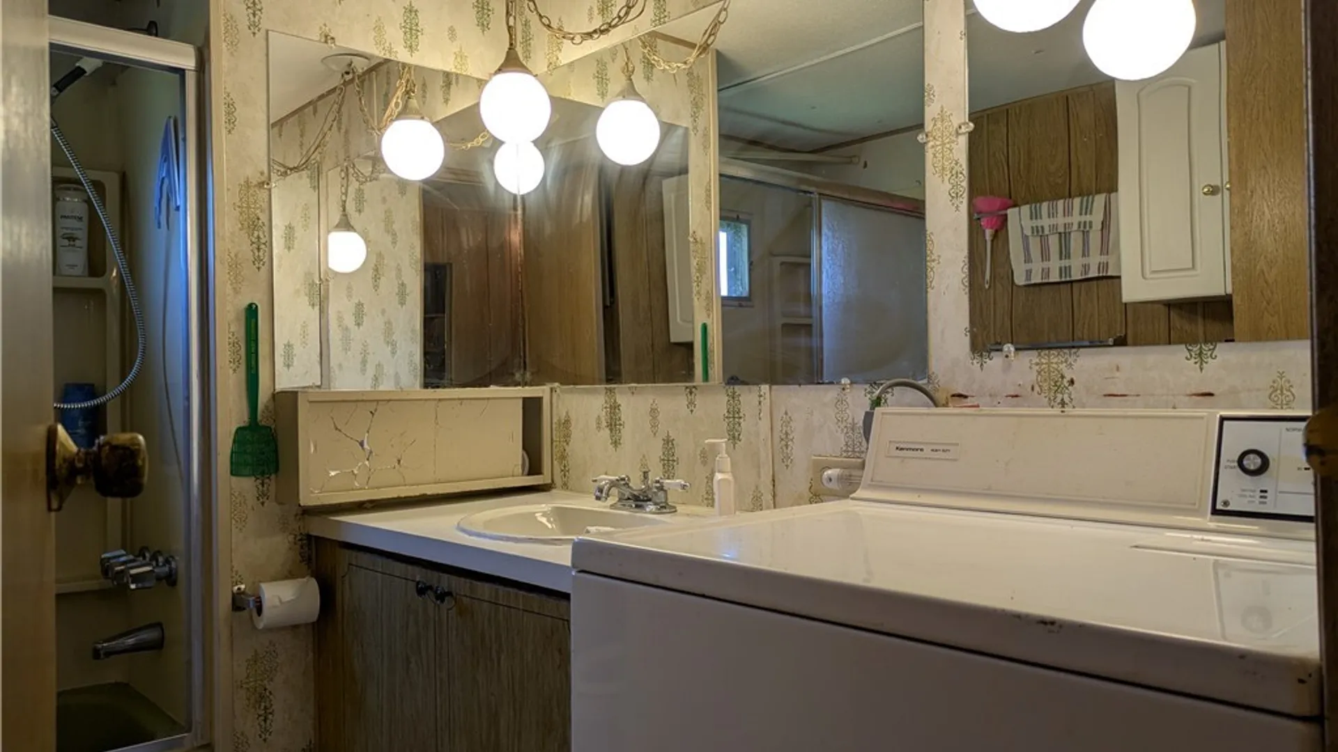 Property at 6 Burton Avenue, Ripley, NY 14775 16