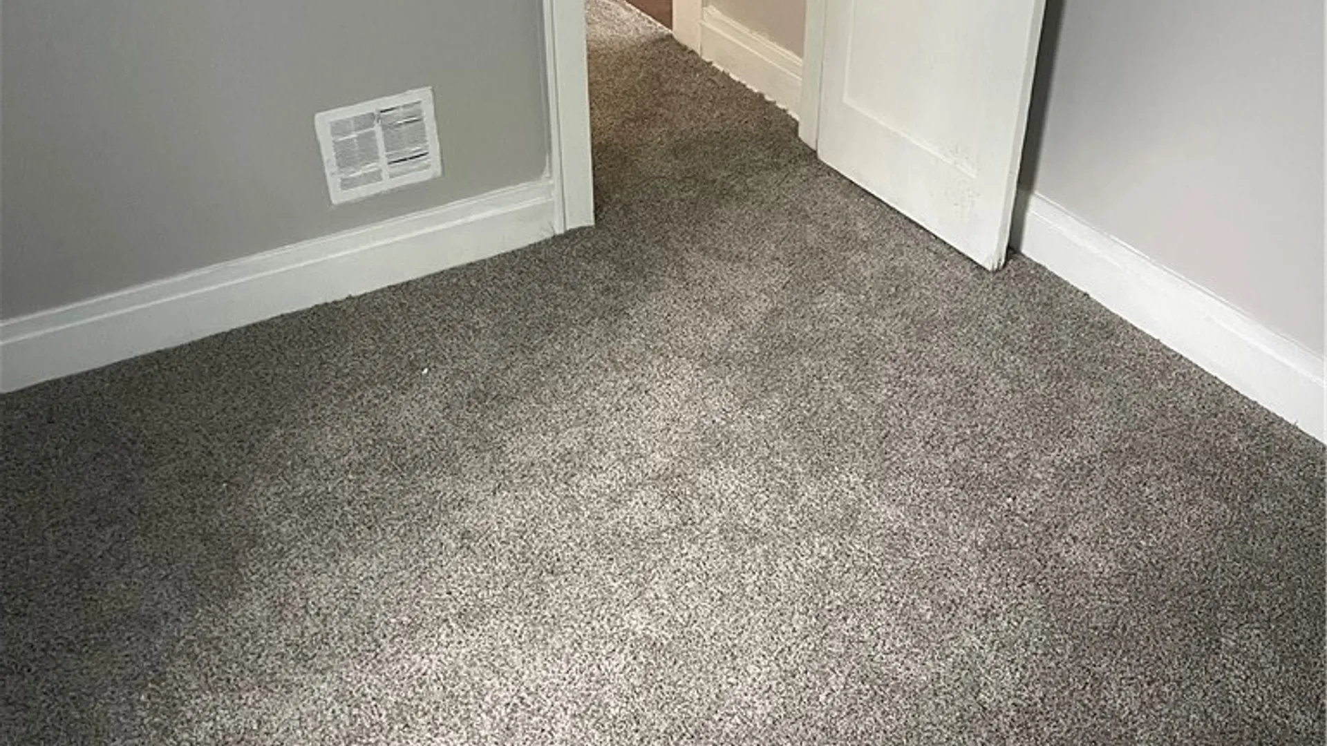 Property at 223 Cloveridge Drive, Syracuse, NY 13206 16