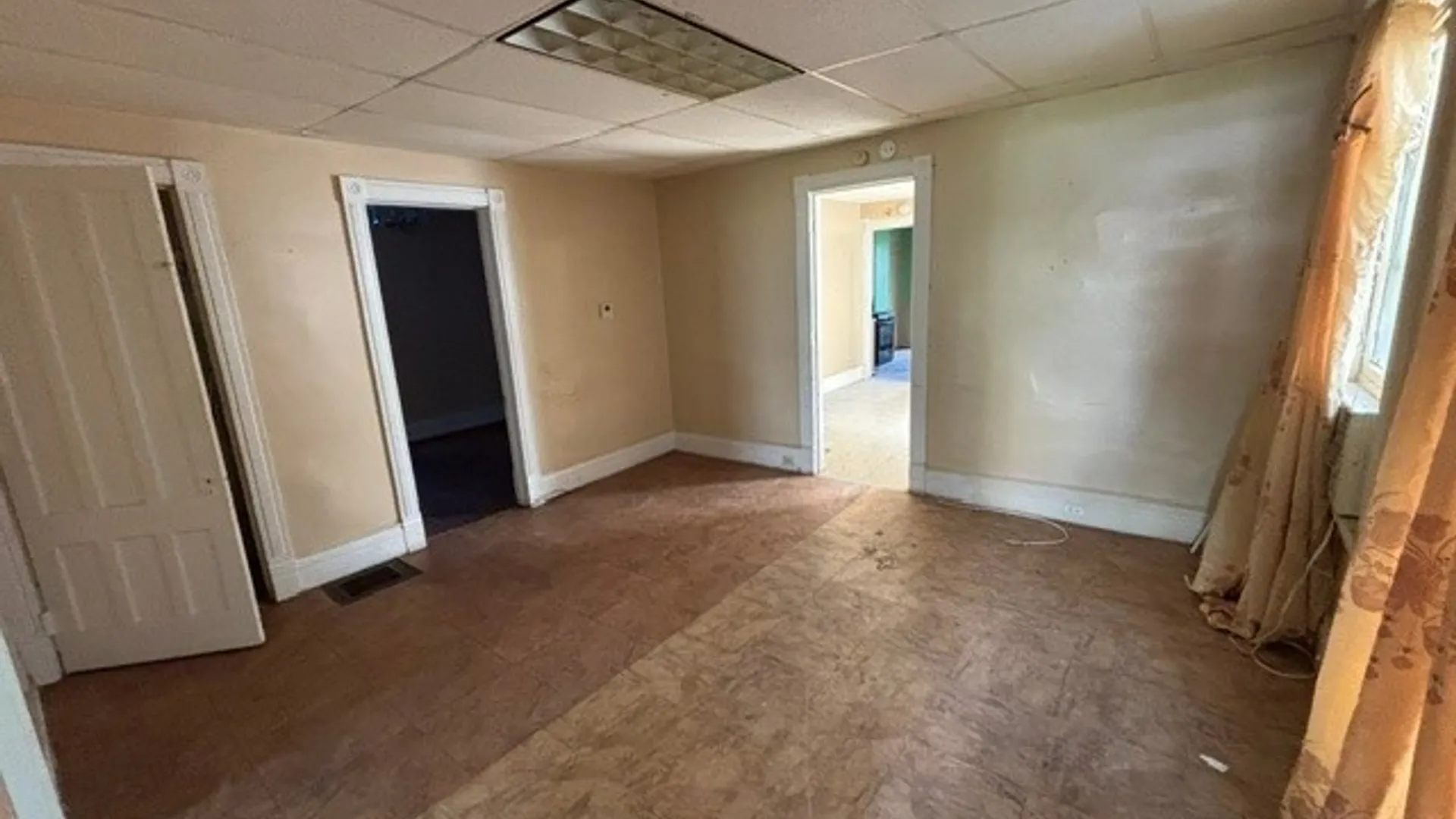 Property at 1002 Spring Street, Syracuse, NY 13208 3