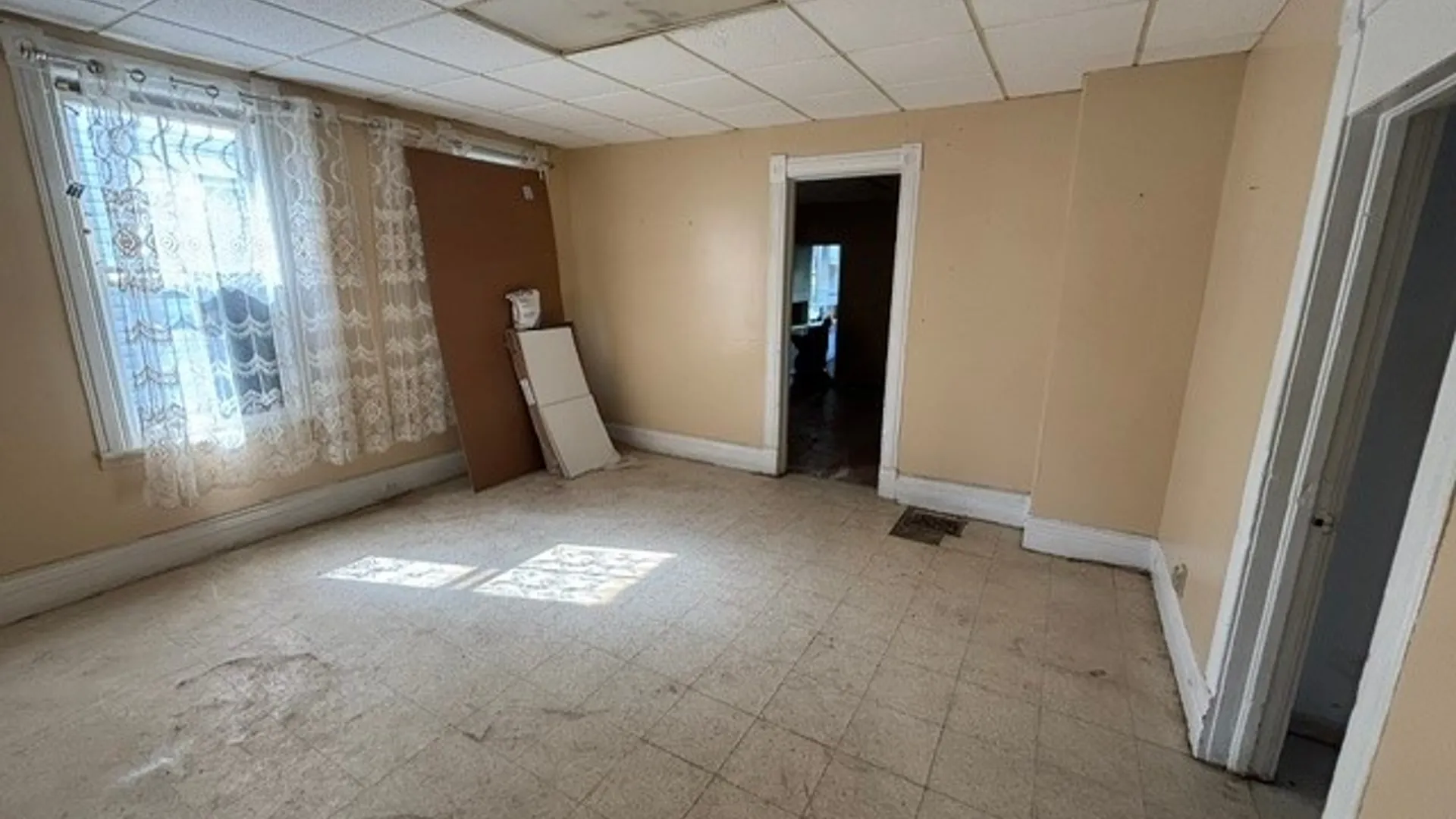 Property at 1002 Spring Street, Syracuse, NY 13208 4