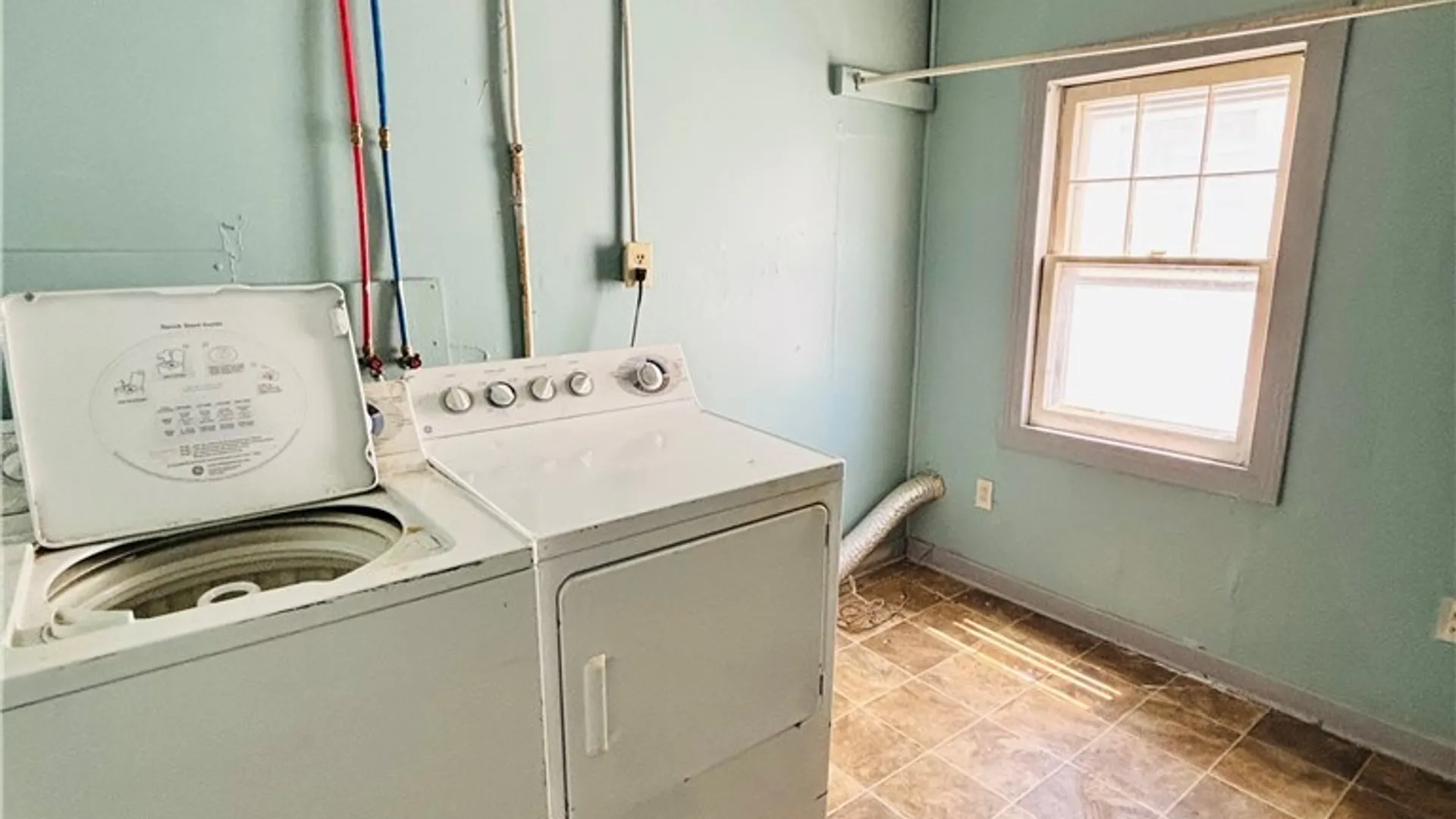 Property at 238 Benzinger Street, Buffalo, NY 14206 15