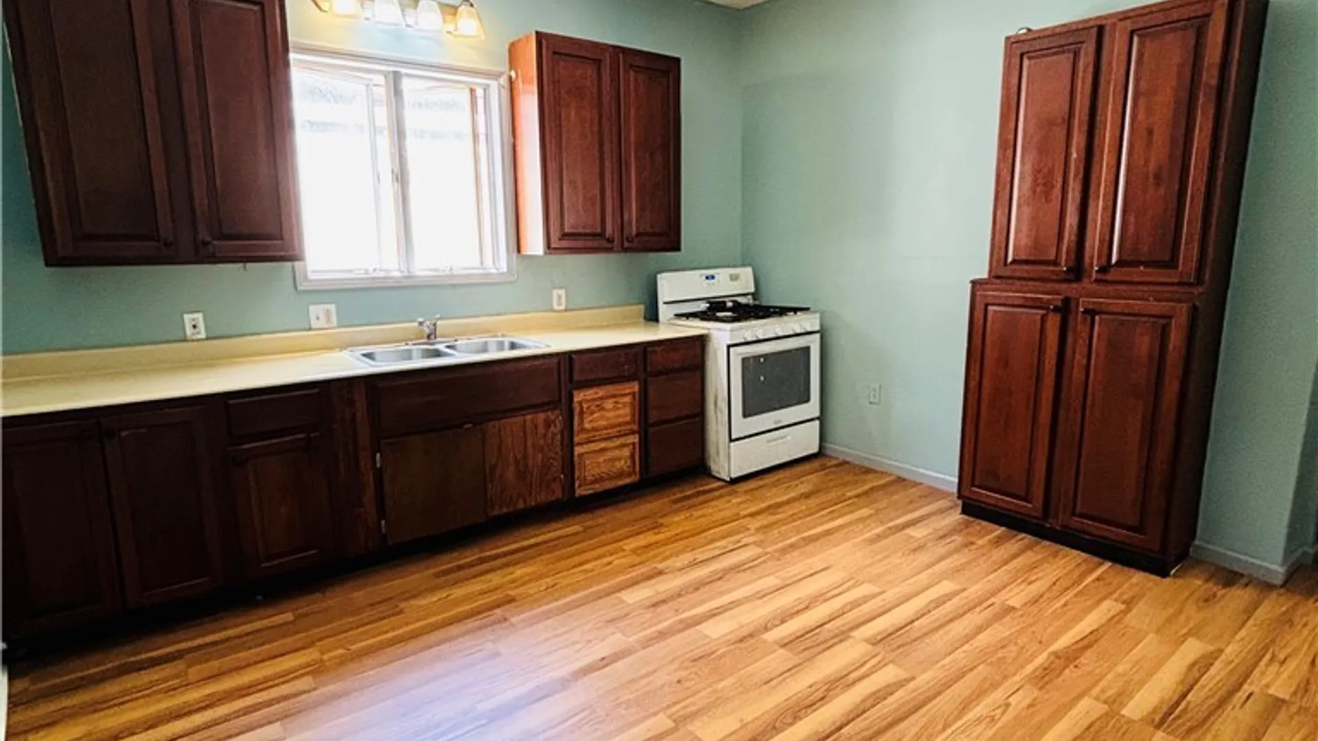 Property at 238 Benzinger Street, Buffalo, NY 14206 7
