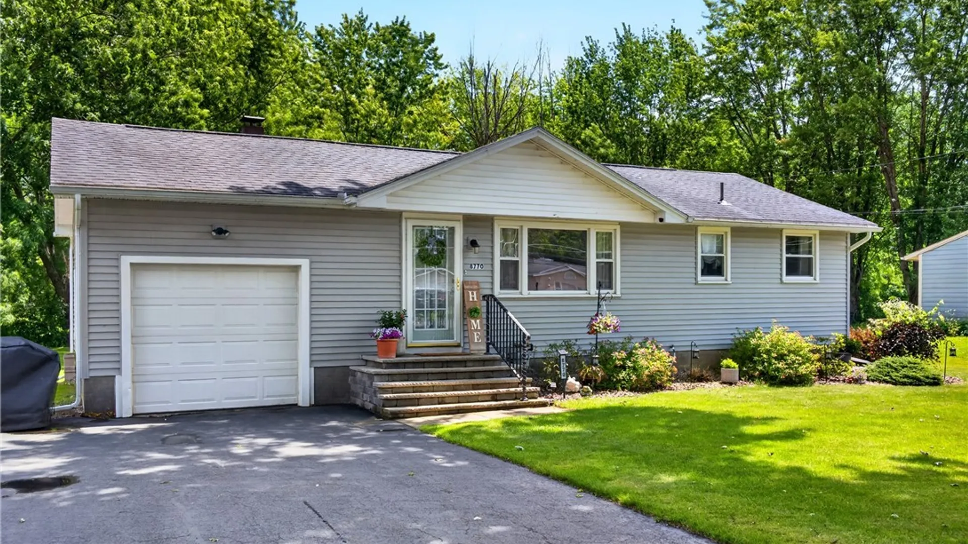 Property at 8770 Weaver Road, Cicero, NY 13029 2