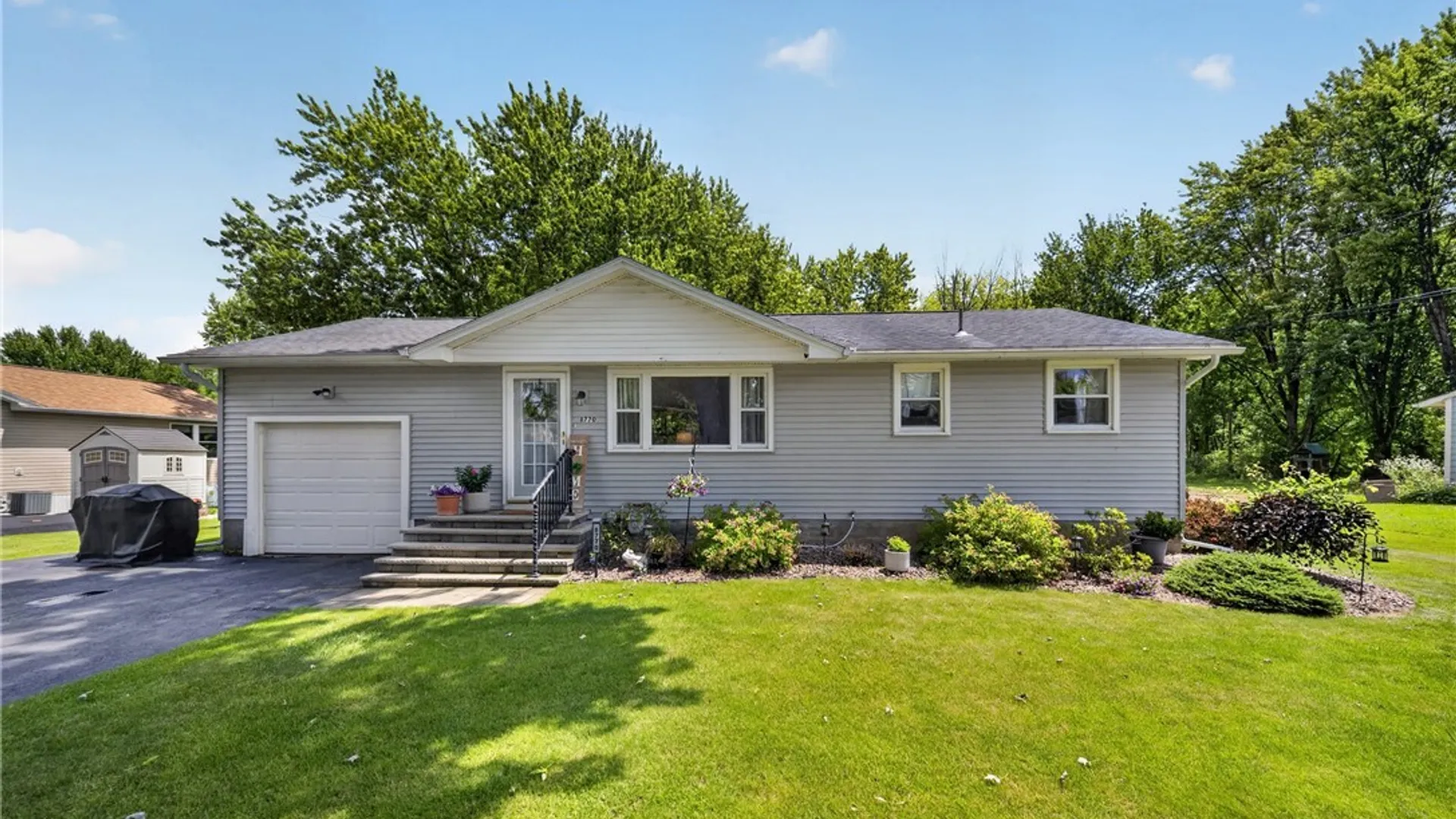Property at 8770 Weaver Road, Cicero, NY 13029 4