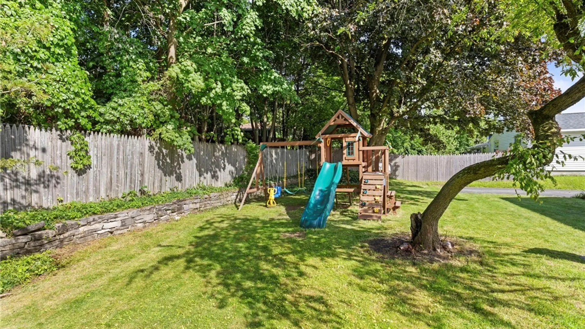 Property at 15 Drumlins, DeWitt, NY 13224 33