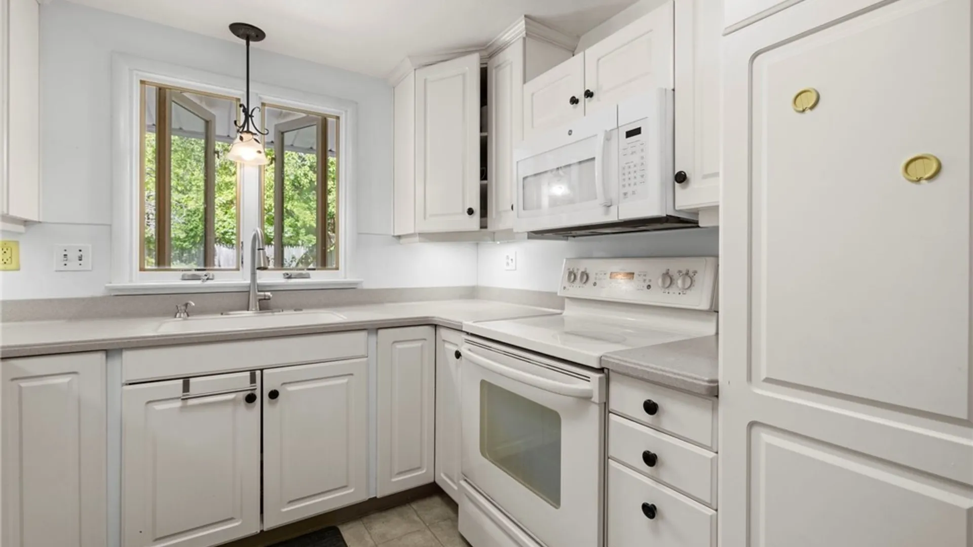 Property at 15 Drumlins, DeWitt, NY 13224 7