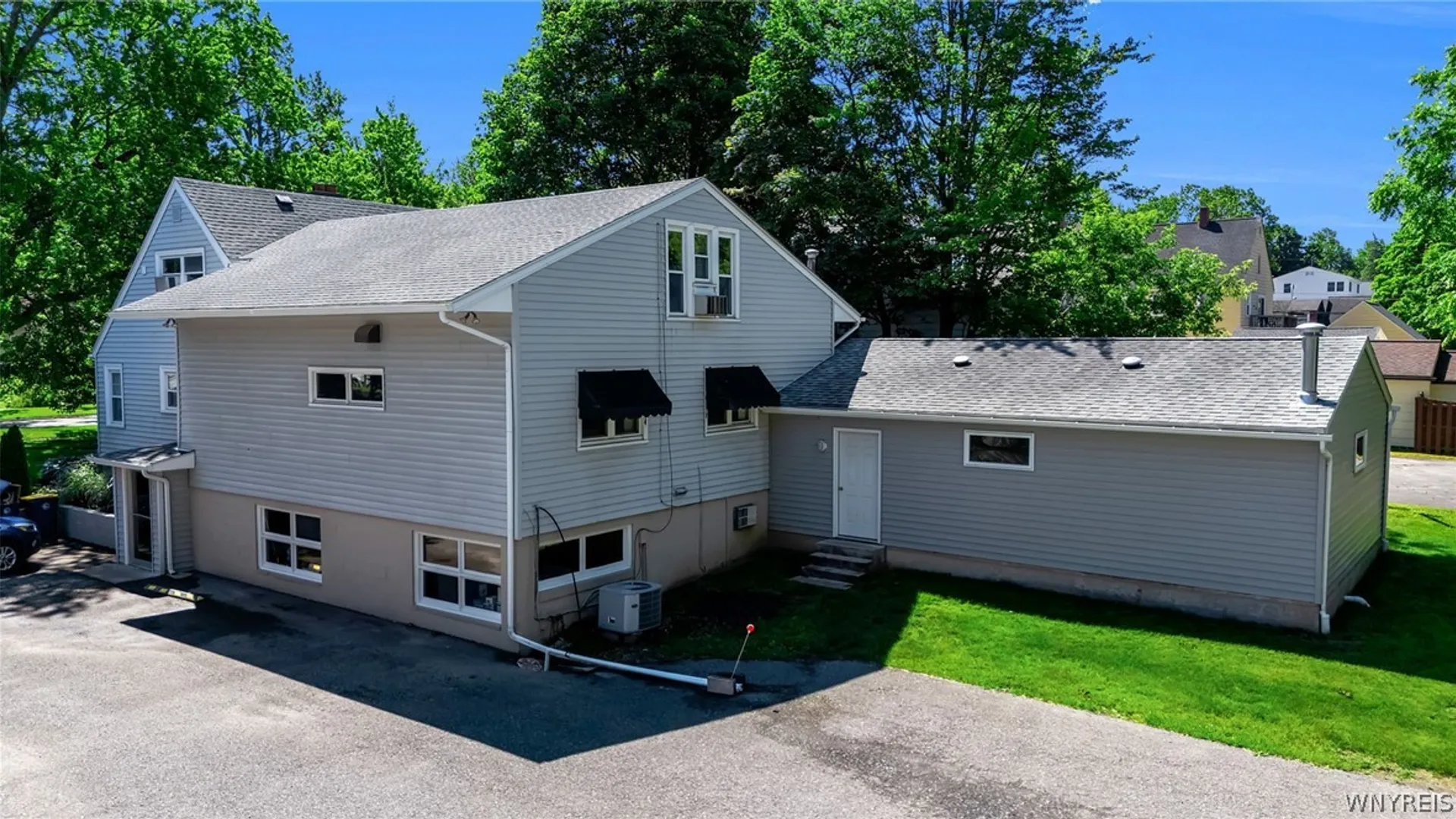 Property at 427-429 Pine Street, Lockport City, NY 14094 46