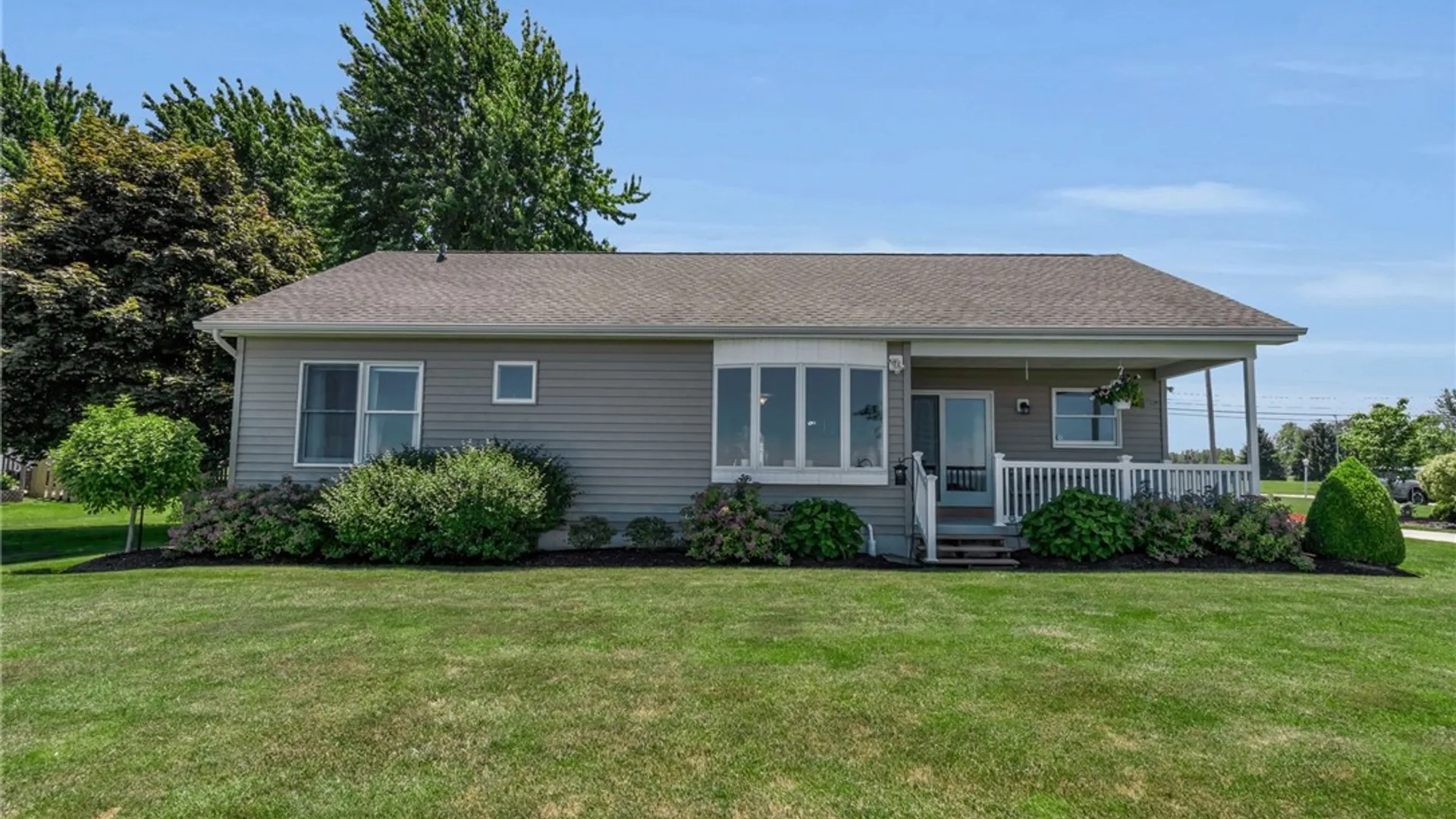 Property at 6105 E Lake Road, Newfane, NY 14028 33