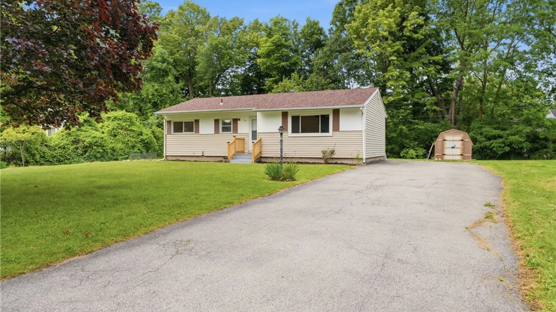 Property at 152 Princess Drive, Henrietta, NY 14623 2