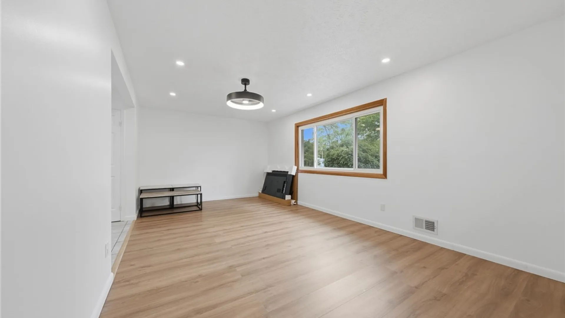 Property at 152 Princess Drive, Henrietta, NY 14623 5