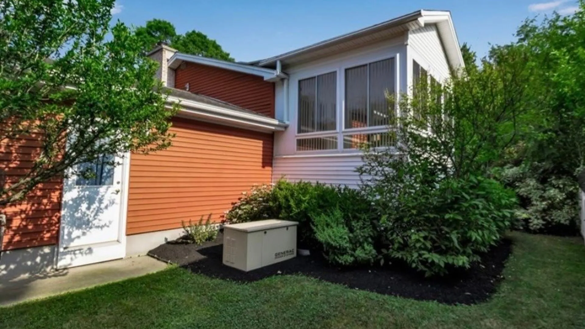 Property at 84 October Lane, Amherst, NY 14228 5