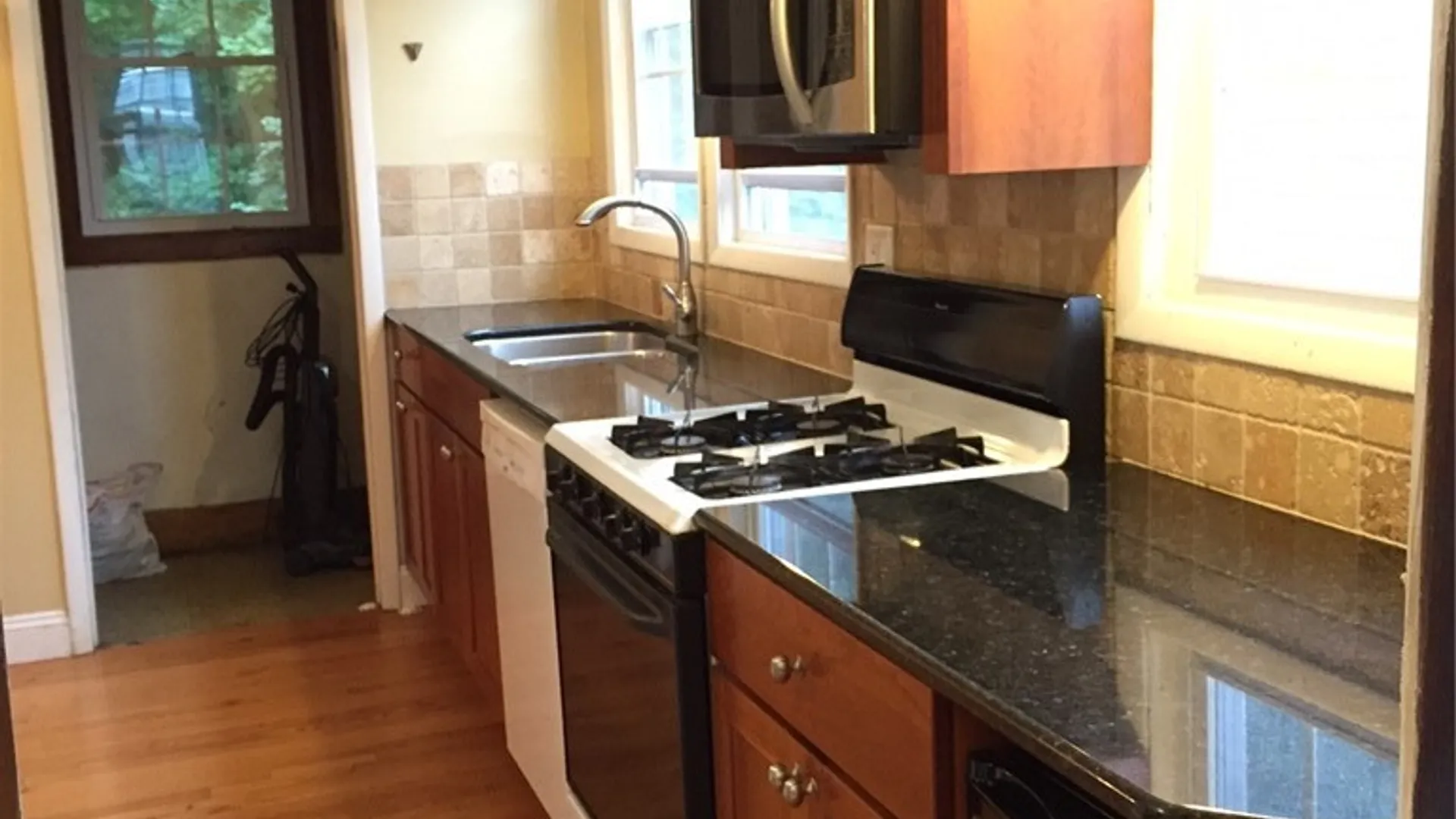 Property at 940 Westcott Street, Syracuse, NY 13210 8