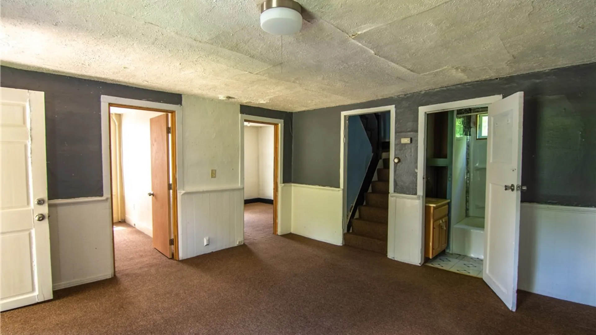 Property at 5319 Bear Road, Clay, NY 13212 5