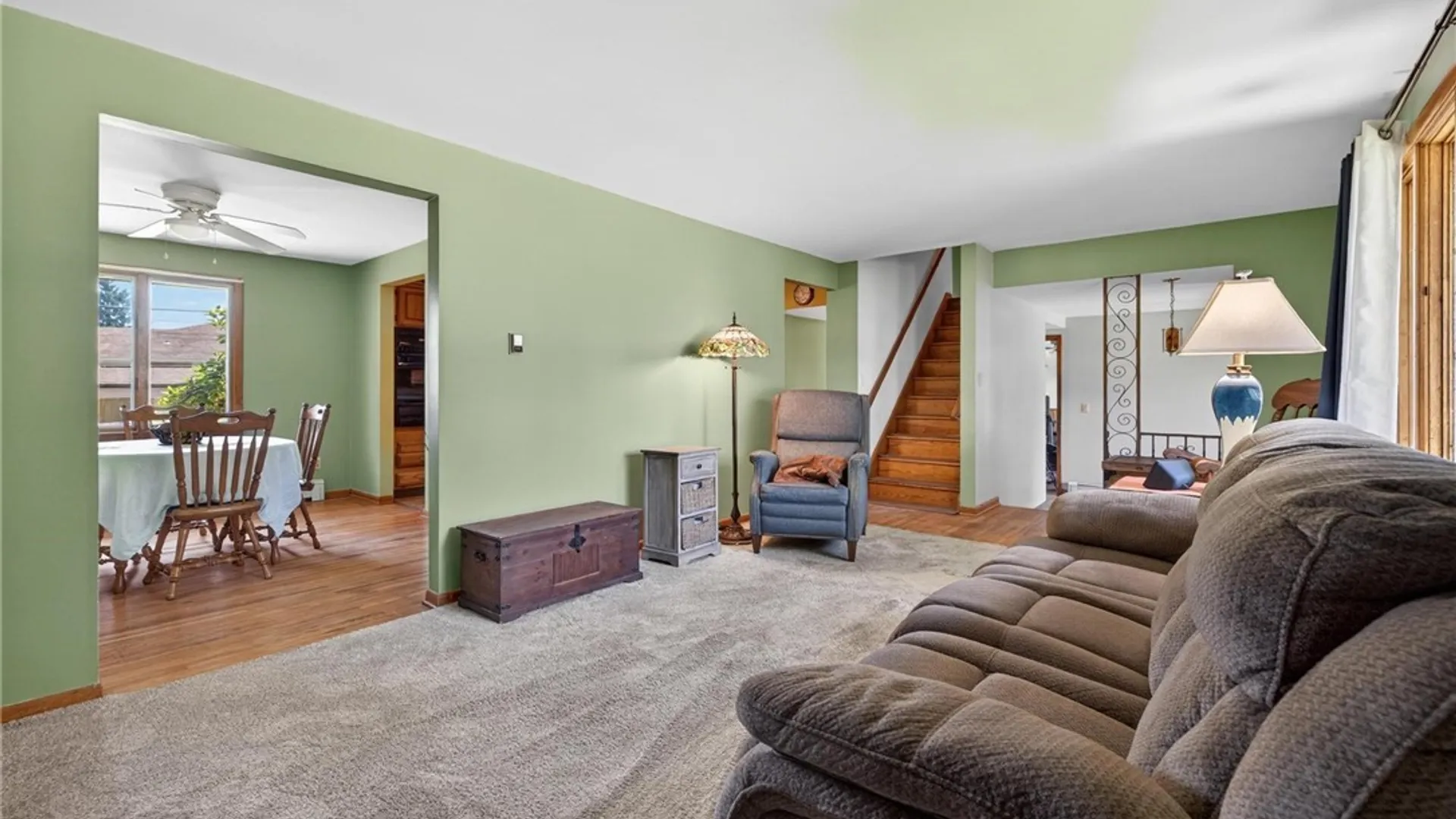 Property at 8 Southgate Drive, West Seneca, NY 14224 15