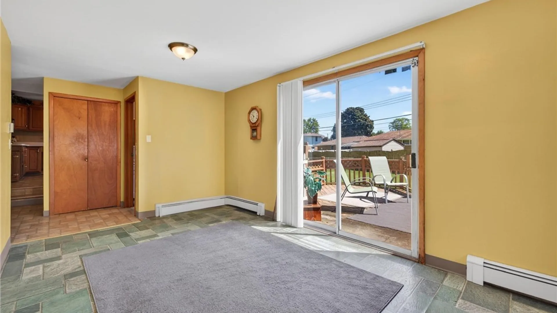 Property at 8 Southgate Drive, West Seneca, NY 14224 17