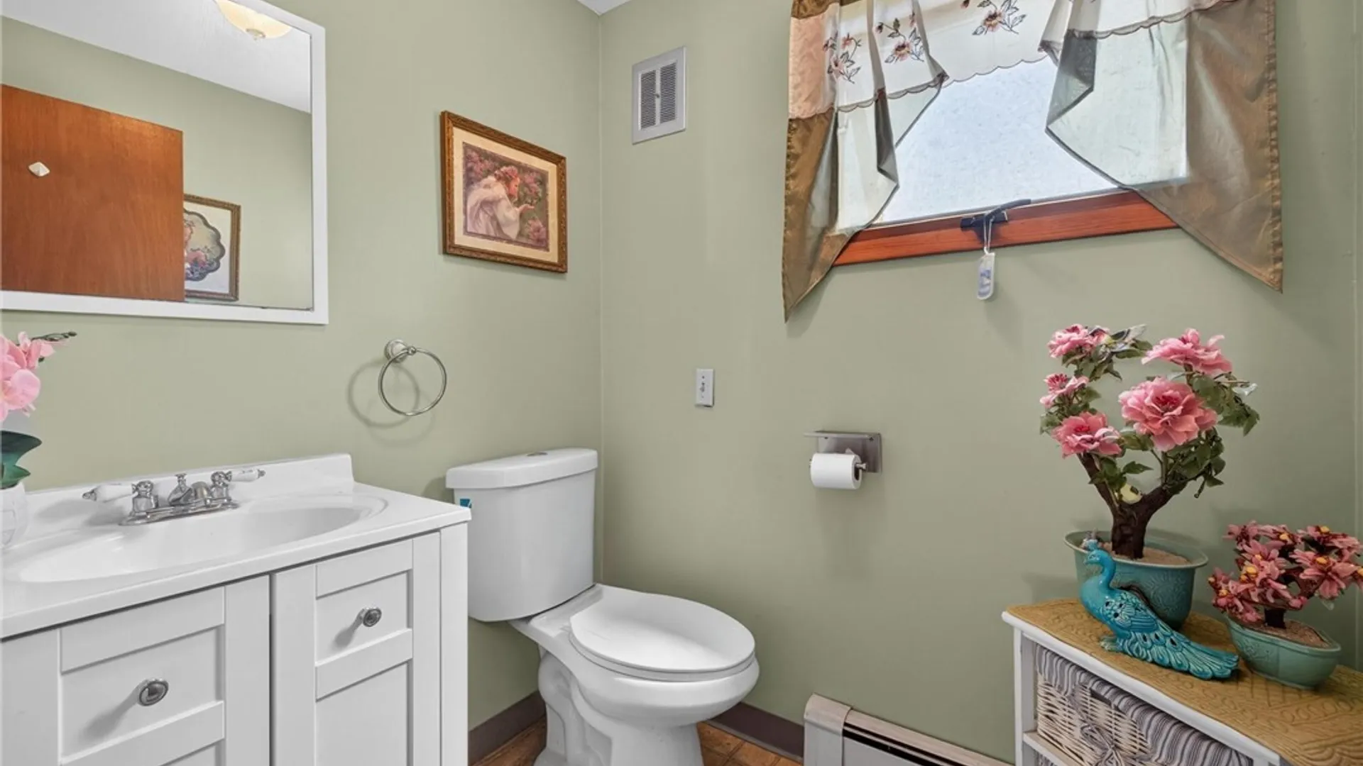 Property at 8 Southgate Drive, West Seneca, NY 14224 18