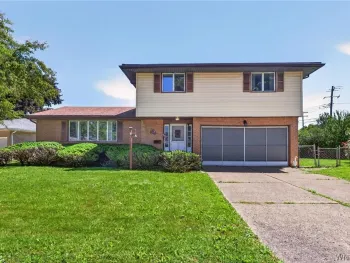 Property at 8 Southgate Drive, West Seneca, NY 14224