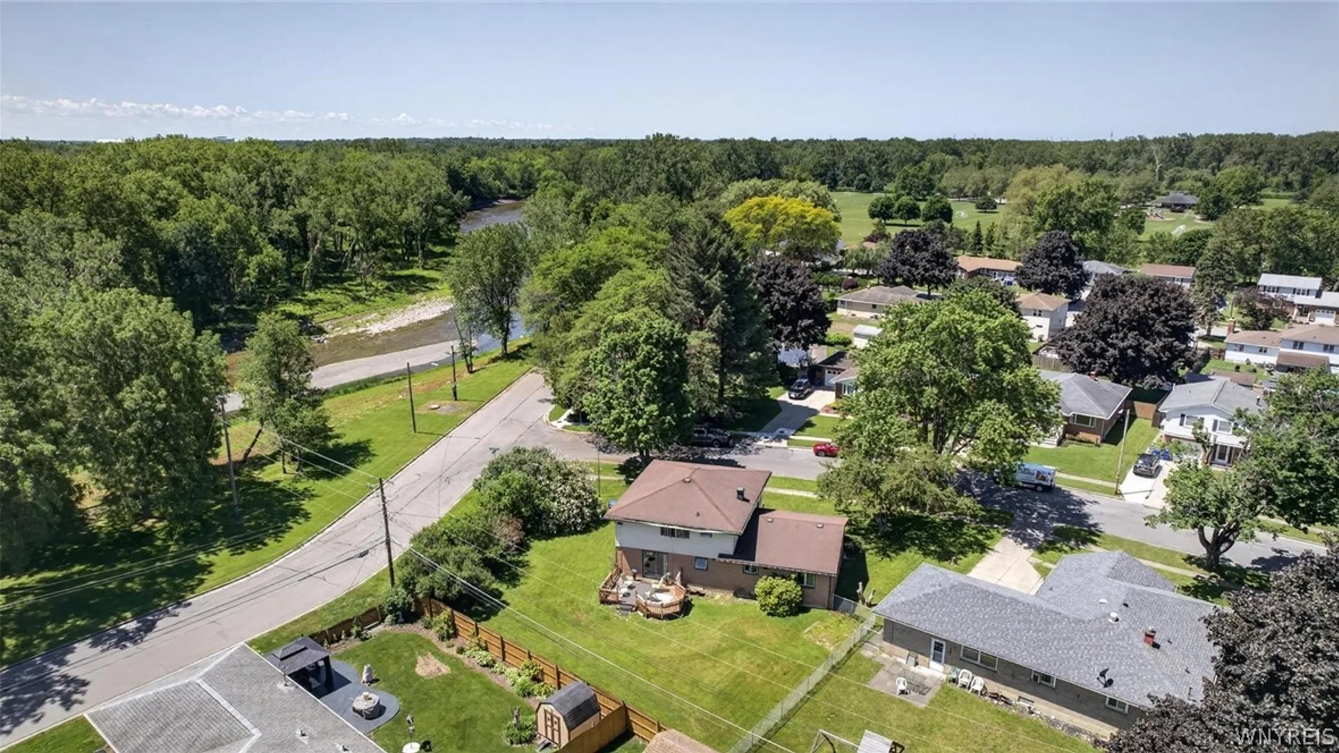 Property at 8 Southgate Drive, West Seneca, NY 14224 40