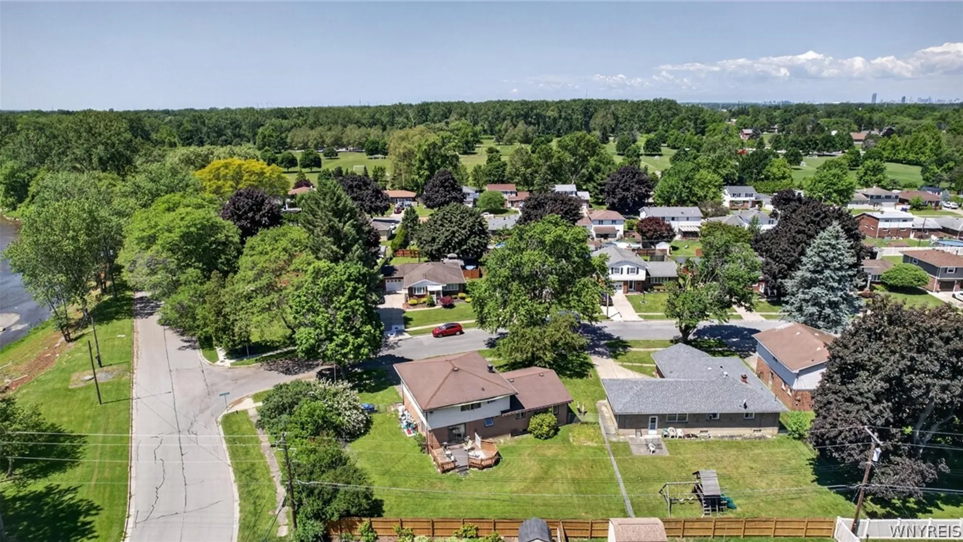 Property at 8 Southgate Drive, West Seneca, NY 14224 41
