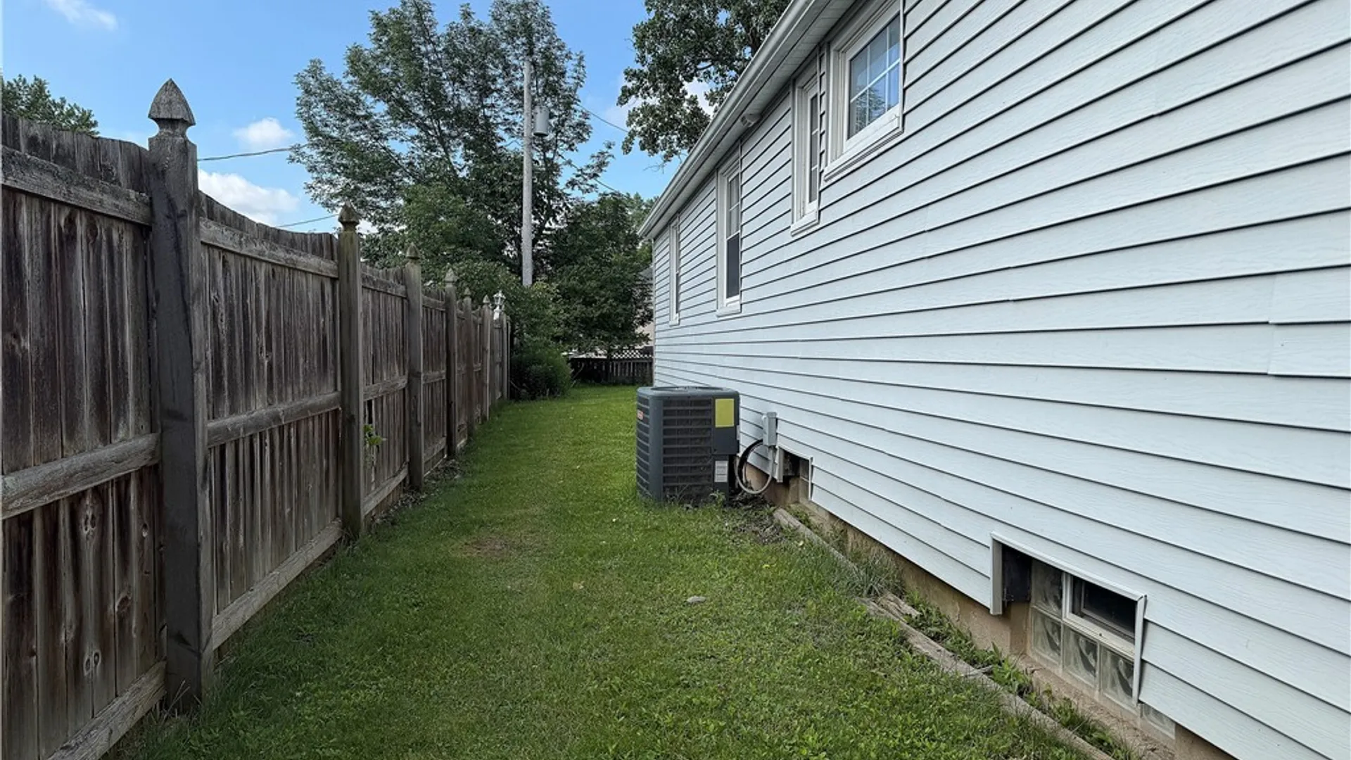 Property at 11 Copley, Amherst, NY 14221 32