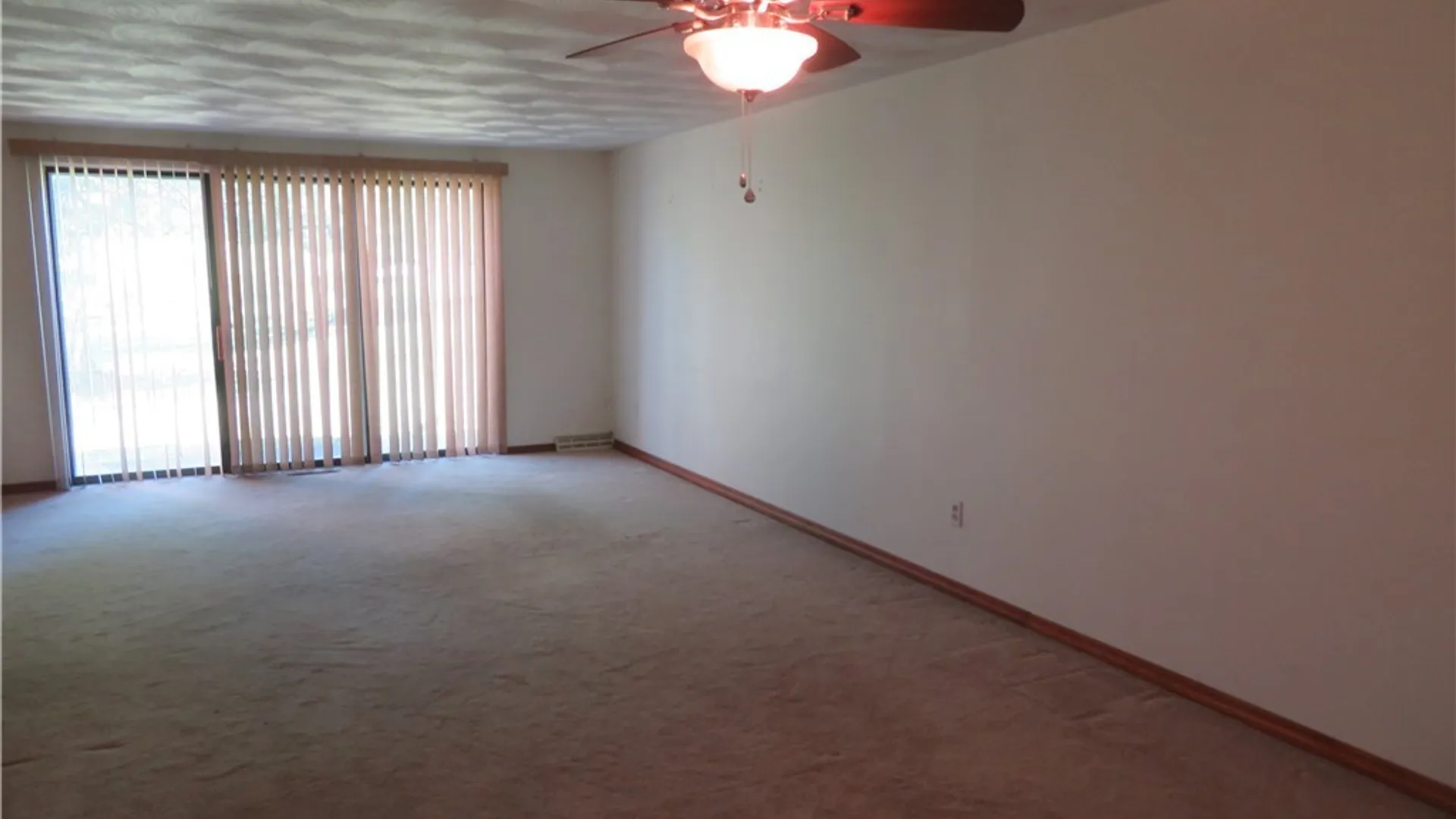 Property at 101 Chestnut Hills, New Hartford, NY 13413 6