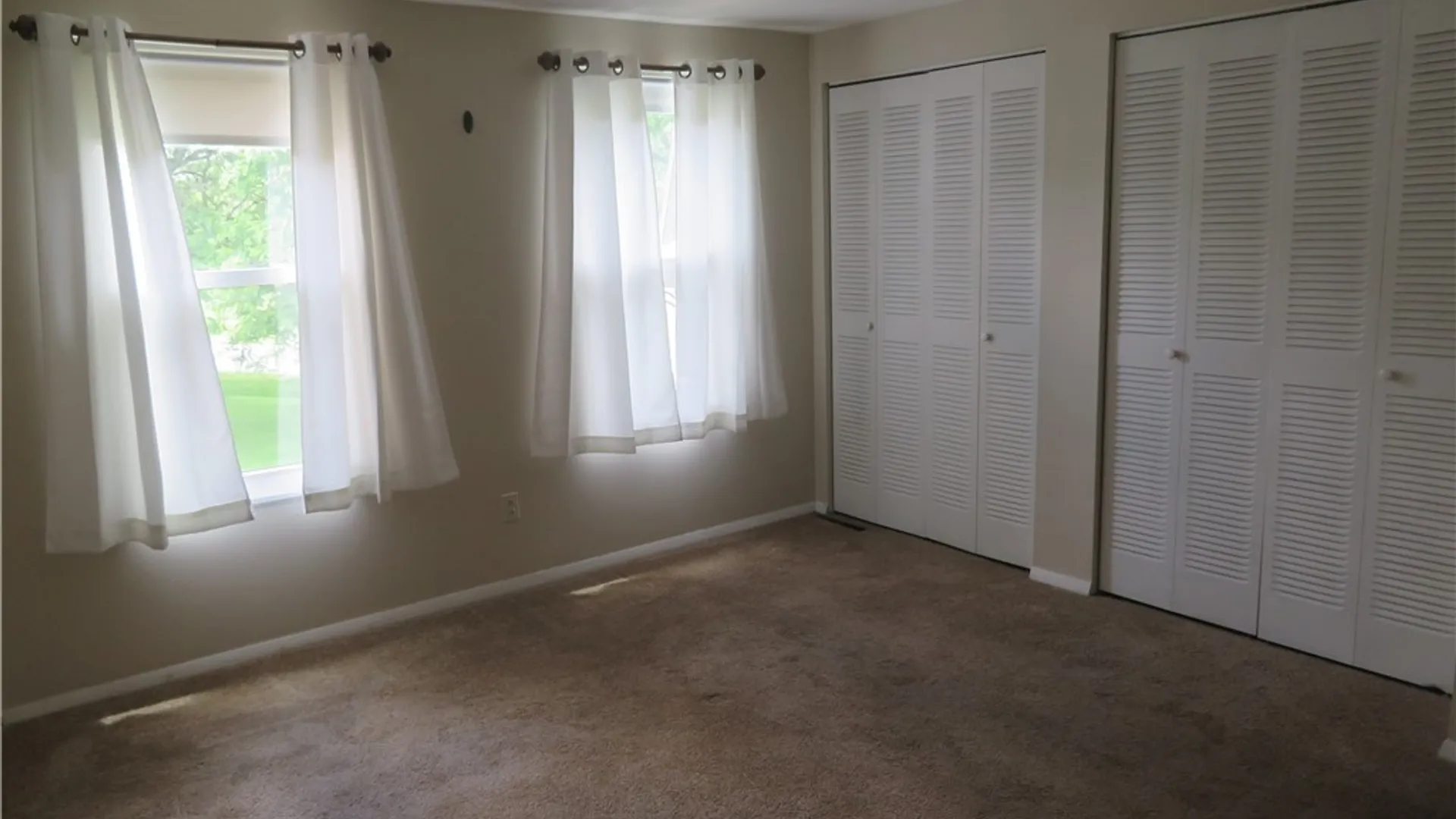 Property at 101 Chestnut Hills, New Hartford, NY 13413 8