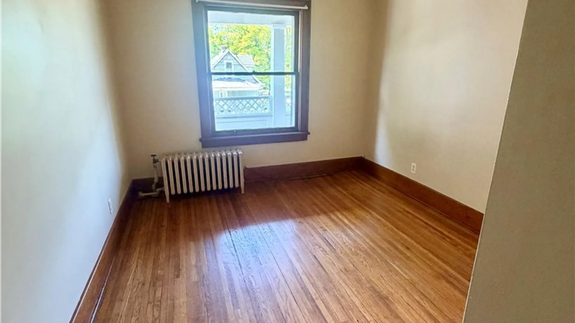 Property at 455 24th Street, Niagara Falls, NY 14303 9