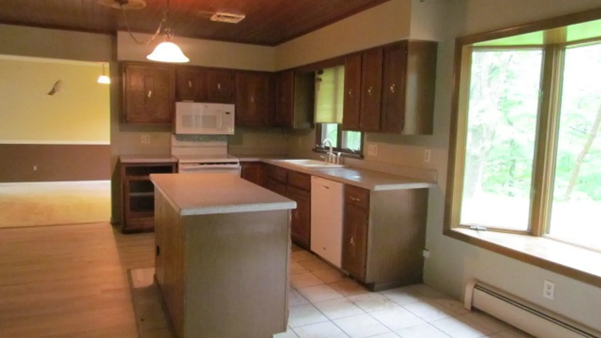 Property at 452 Carlsam Drive, Irondequoit, NY 14609 9