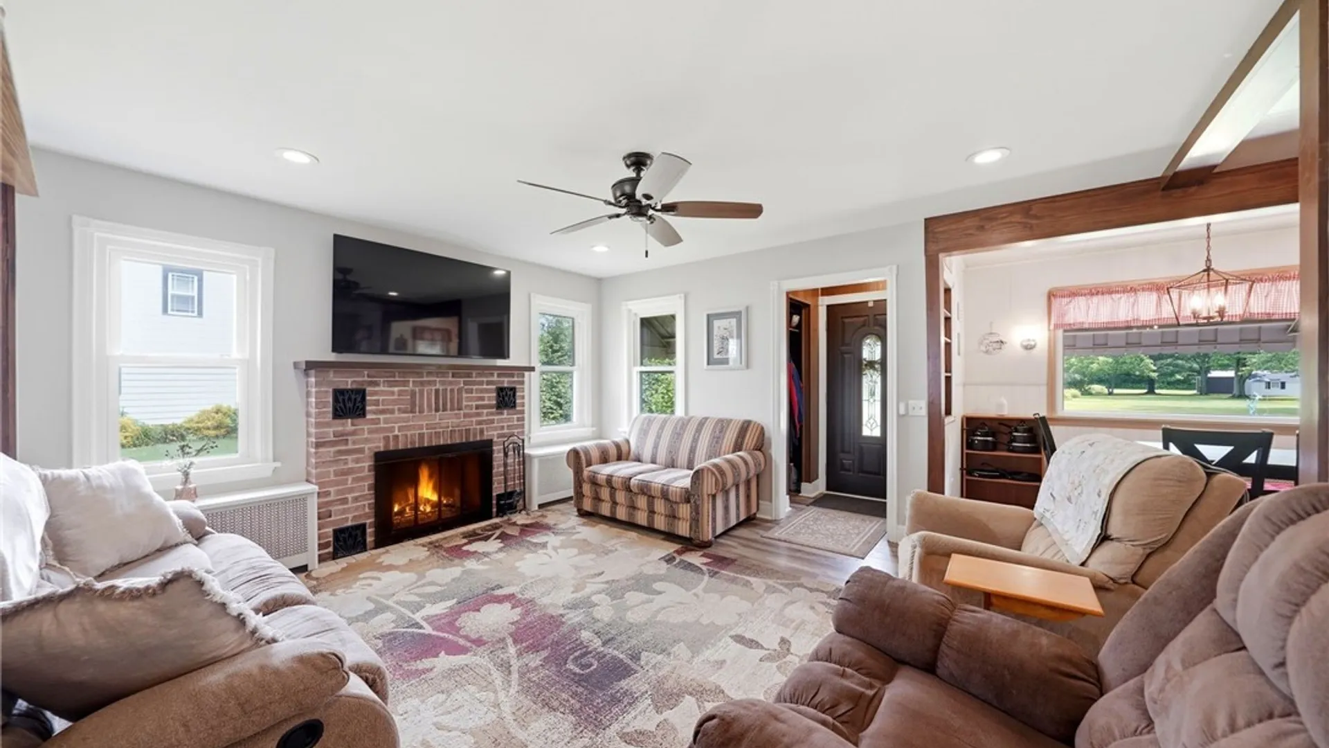 Property at 6888 Sy Road, Wheatfield, NY 14304 5