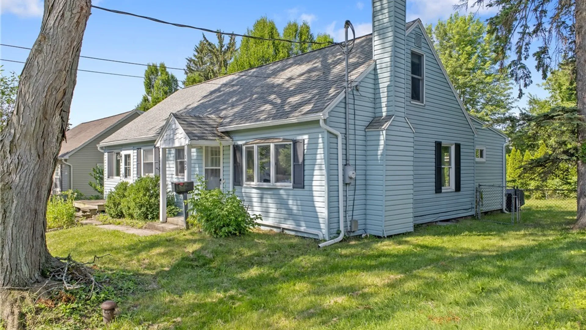 Property at 125 Circle Road, Salina, NY 13212 4