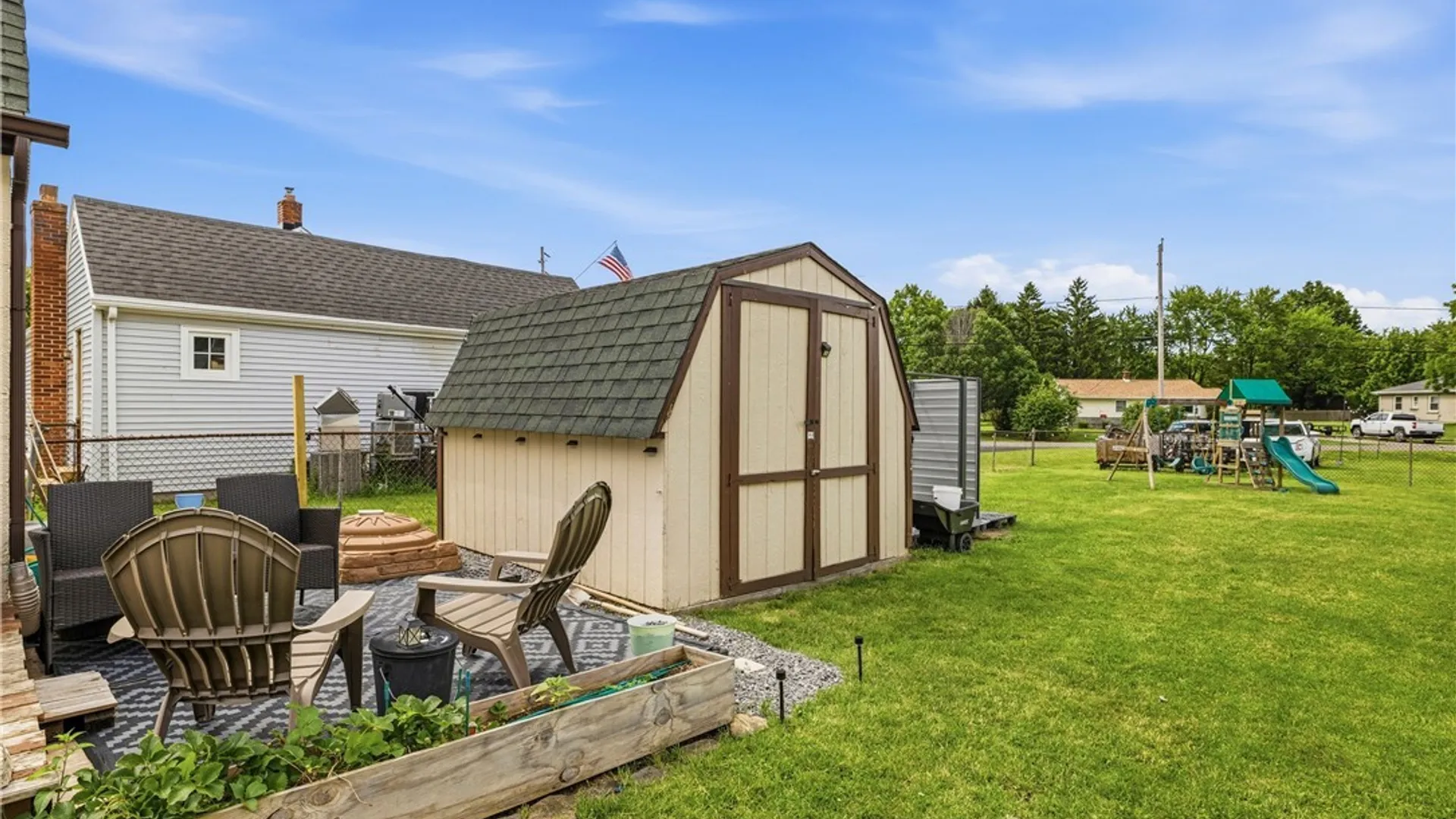 Property at 995 Saunders Sett Road, Lewiston, NY 14305 6