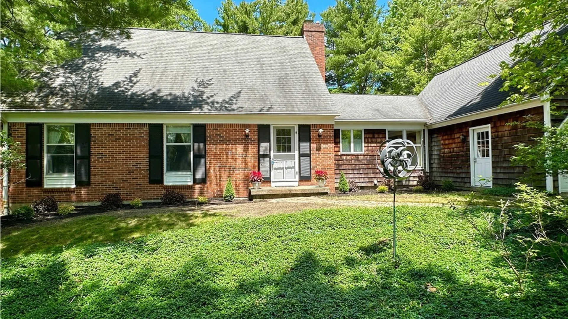 Property at 40 Tanglewood Drive, Orchard Park, NY 14127 3