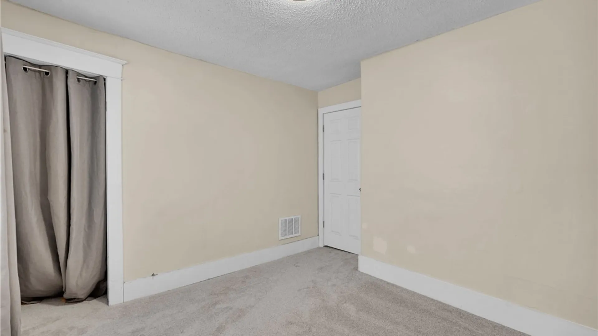 Property at 35 Tamarack Street, Buffalo, NY 14220 38