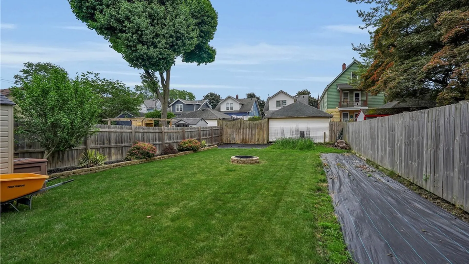 Property at 35 Tamarack Street, Buffalo, NY 14220 4