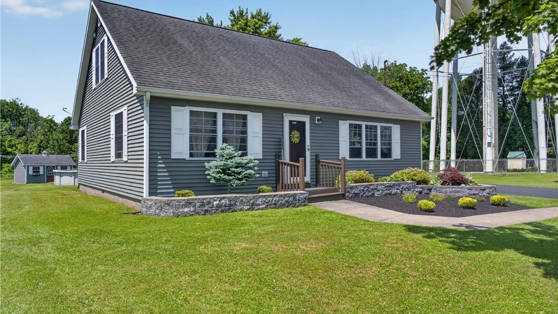 Property at 680 W 4th Street, Fulton, NY 13069 3