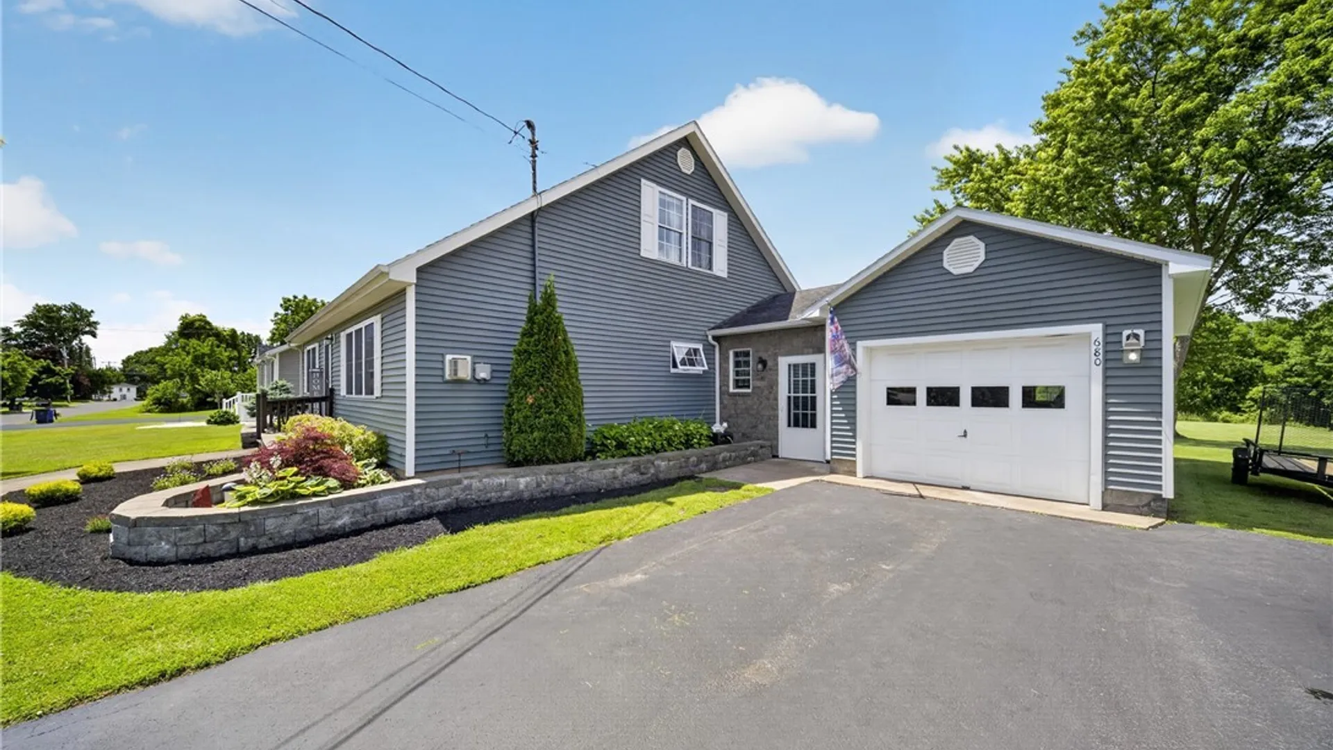 Property at 680 W 4th Street, Fulton, NY 13069 6