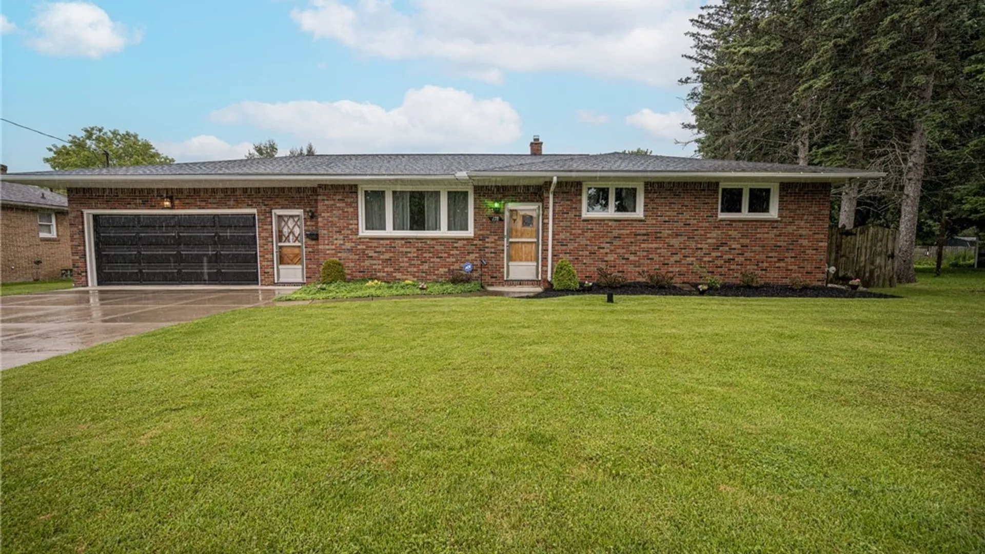 Property at 178 Bigelow Place, Cheektowaga, NY 14043 2