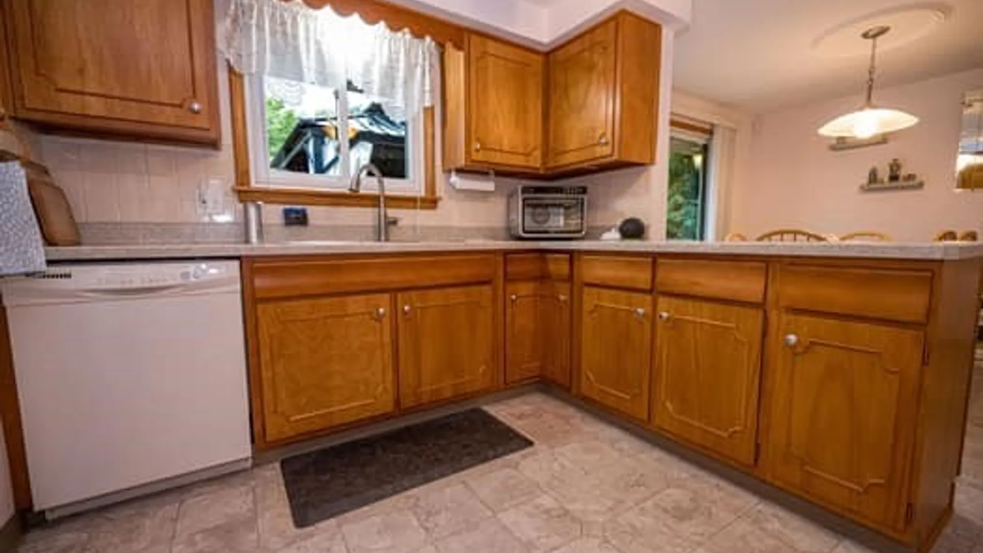 Property at 178 Bigelow Place, Cheektowaga, NY 14043 7